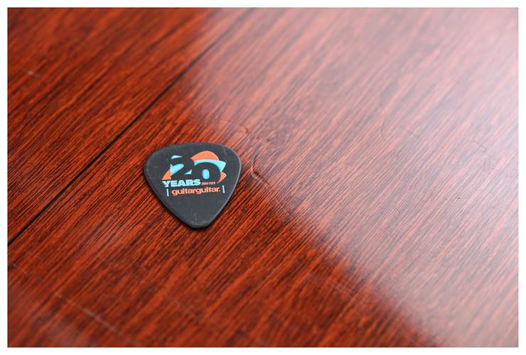 Martin 2001 00018 (Pre-Owned) #873911 Martin 2001 00018 (Pre-Owned) #873911