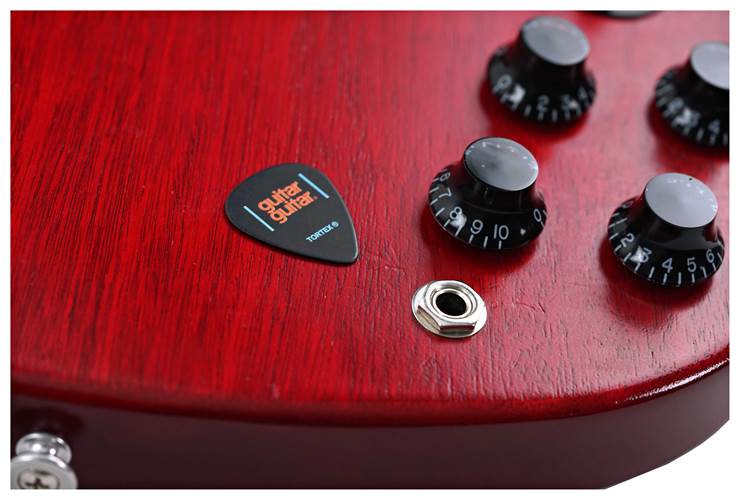 Gibson SG Tribute Worn Cherry (Pre-Owned) #227020170 Gibson SG Tribute Worn Cherry (Pre-Owned) #227020170
