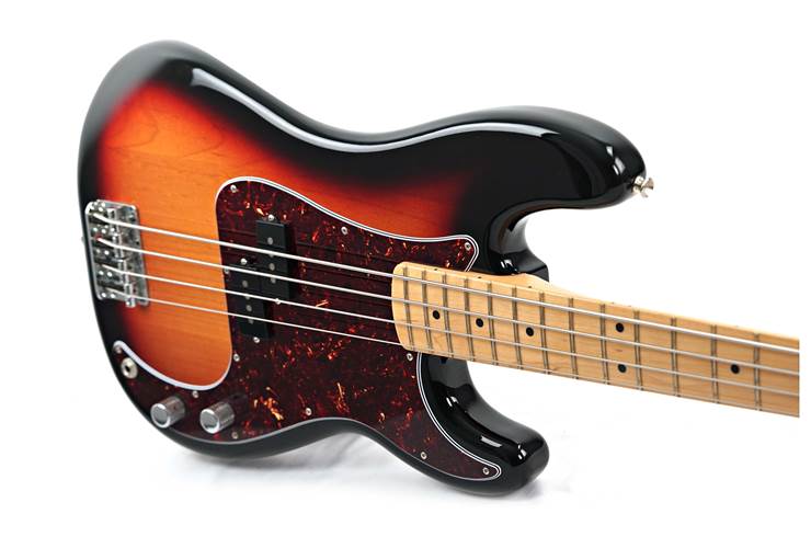 Fender 2023 Player Precision Bass 3-Color Sunburst Maple Fingerboard (Pre-Owned) #MX23026261 Fender 2023 Player Precision Bass 3-Color Sunburst Maple Fingerboard (Pre-Owned) #MX23026261