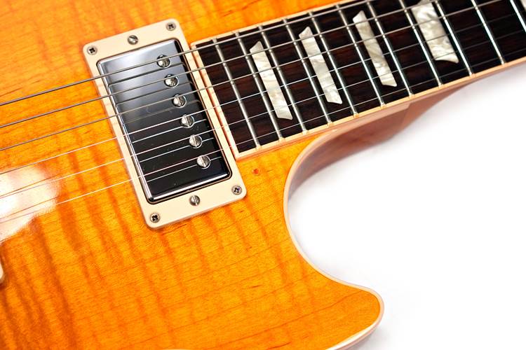 Gibson 2013 Les Paul Standard Trans Amber (Pre-Owned) #112131389 Gibson 2013 Les Paul Standard Trans Amber (Pre-Owned) #112131389