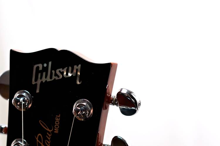Gibson 2013 Les Paul Standard Trans Amber (Pre-Owned) #112131389 Gibson 2013 Les Paul Standard Trans Amber (Pre-Owned) #112131389