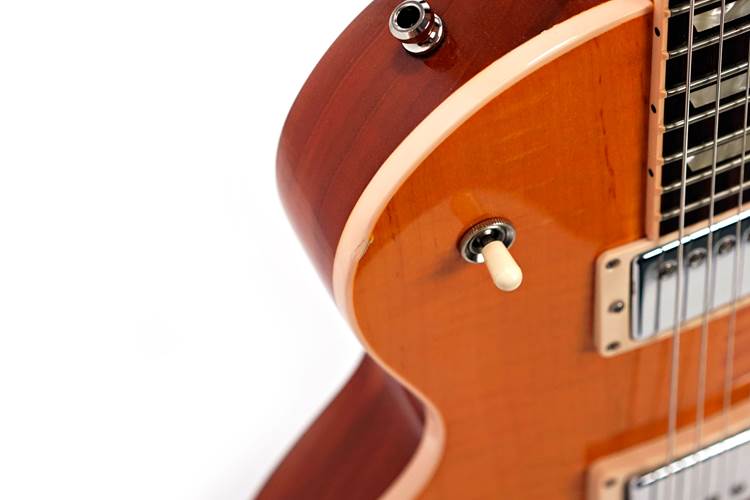Gibson 2013 Les Paul Standard Trans Amber (Pre-Owned) #112131389 Gibson 2013 Les Paul Standard Trans Amber (Pre-Owned) #112131389