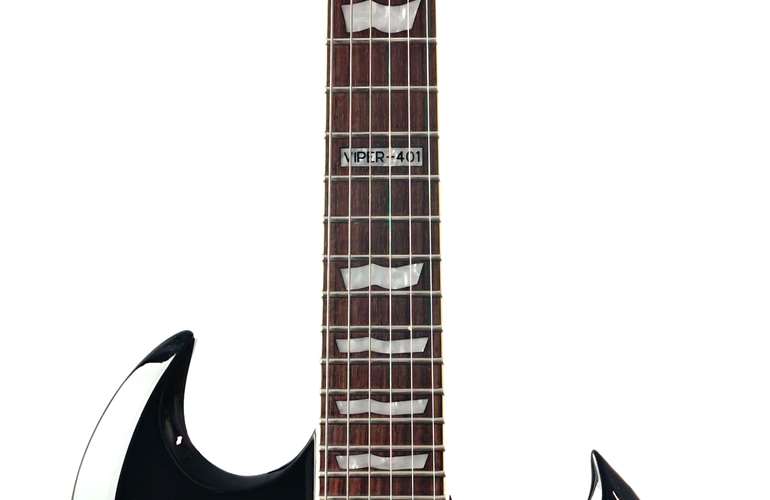 ESP LTD Viper-401 Black (Pre-Owned) #W16070331 ESP LTD Viper-401 Black (Pre-Owned) #W16070331