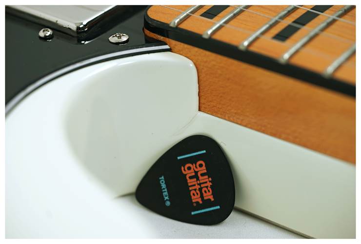 Squier 2022 FSR Classic Vibe 70s Telecaster Thinline Olympic White Maple Fingerboard (Pre-Owned) #ICSB22010169 Squier 2022 FSR Classic Vibe 70s Telecaster Thinline Olympic White Maple Fingerboard (Pre-Owned) #ICSB22010169