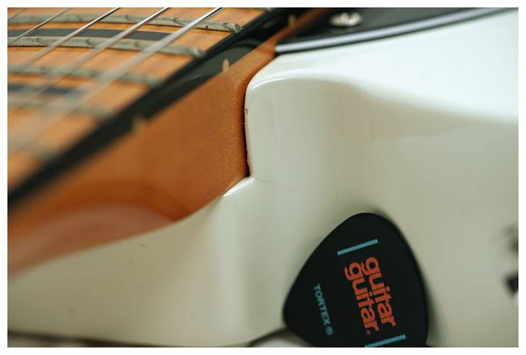 Squier 2022 FSR Classic Vibe 70s Telecaster Thinline Olympic White Maple Fingerboard (Pre-Owned) #ICSB22010169 Squier 2022 FSR Classic Vibe 70s Telecaster Thinline Olympic White Maple Fingerboard (Pre-Owned) #ICSB22010169