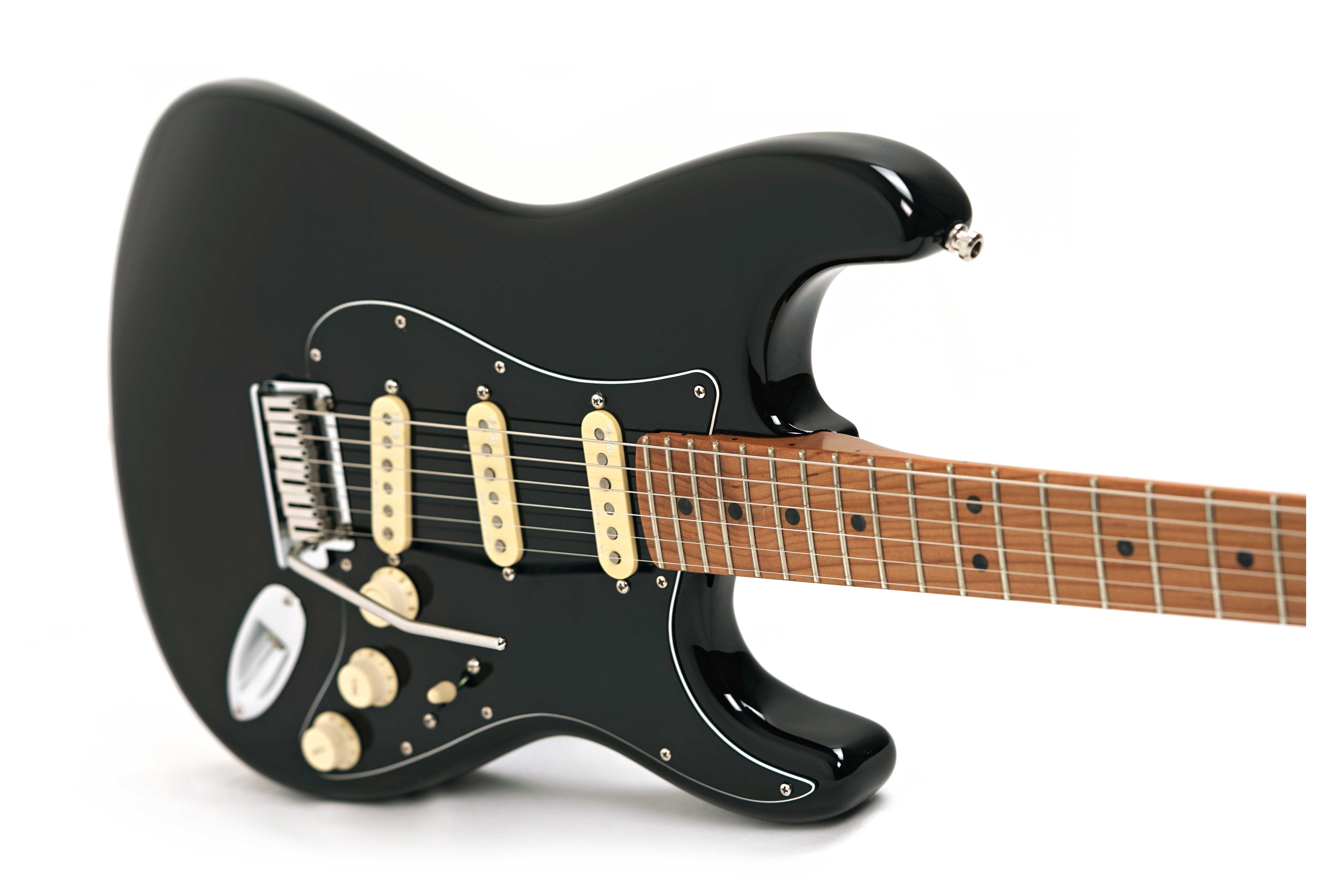 Fender FSR American Ultra Stratocaster Black with Roasted Maple