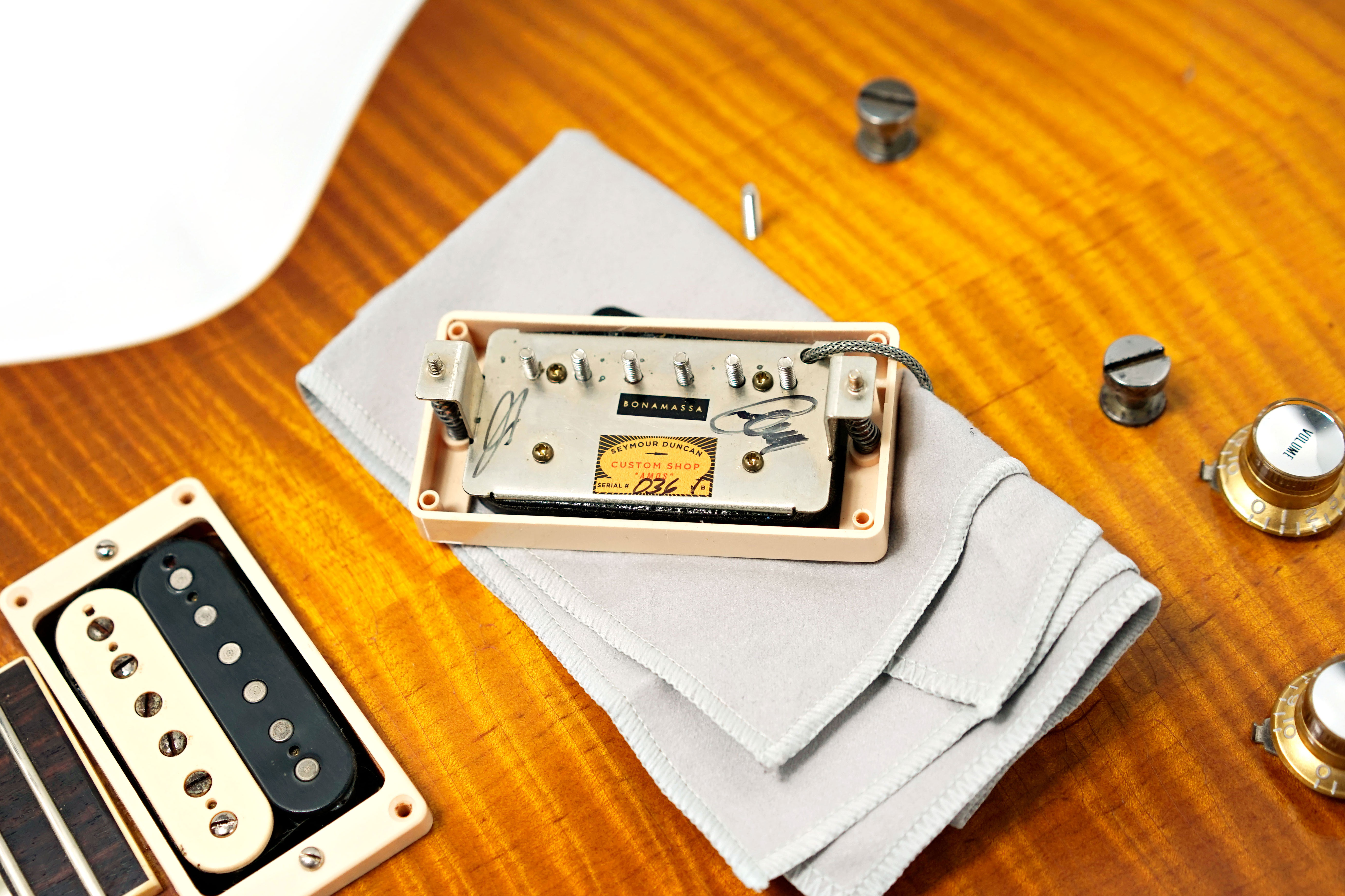 Gibson Custom Shop 2013 1960 Les Paul Standard Lightly Aged Lemon Burst Left Handed (Pre-Owned) #03351