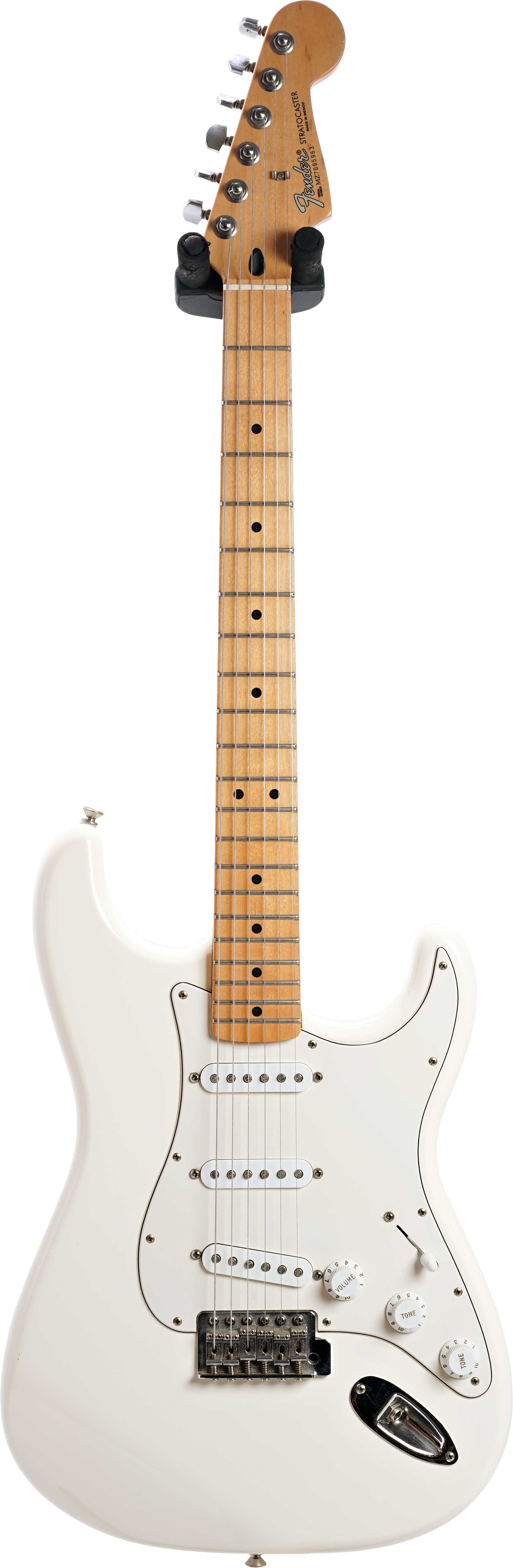 Fender 2006 Standard Stratocaster Arctic White (Pre-Owned) #MZ7095963