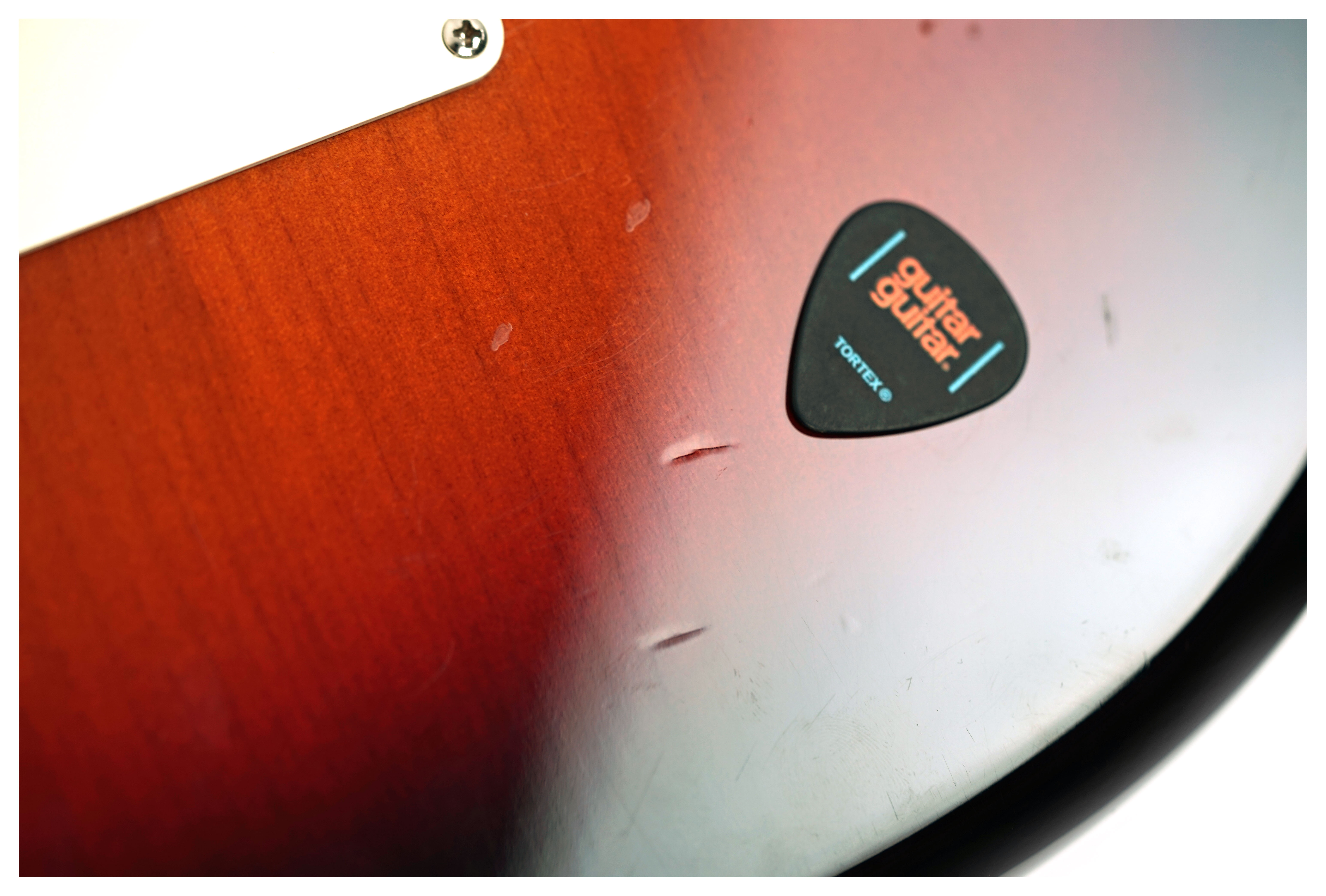 Fender 2011 American Deluxe Stratocaster Left Handed Rosewood Fingerboard 3 Tone Sunburst (Pre-Owned) #US11135694