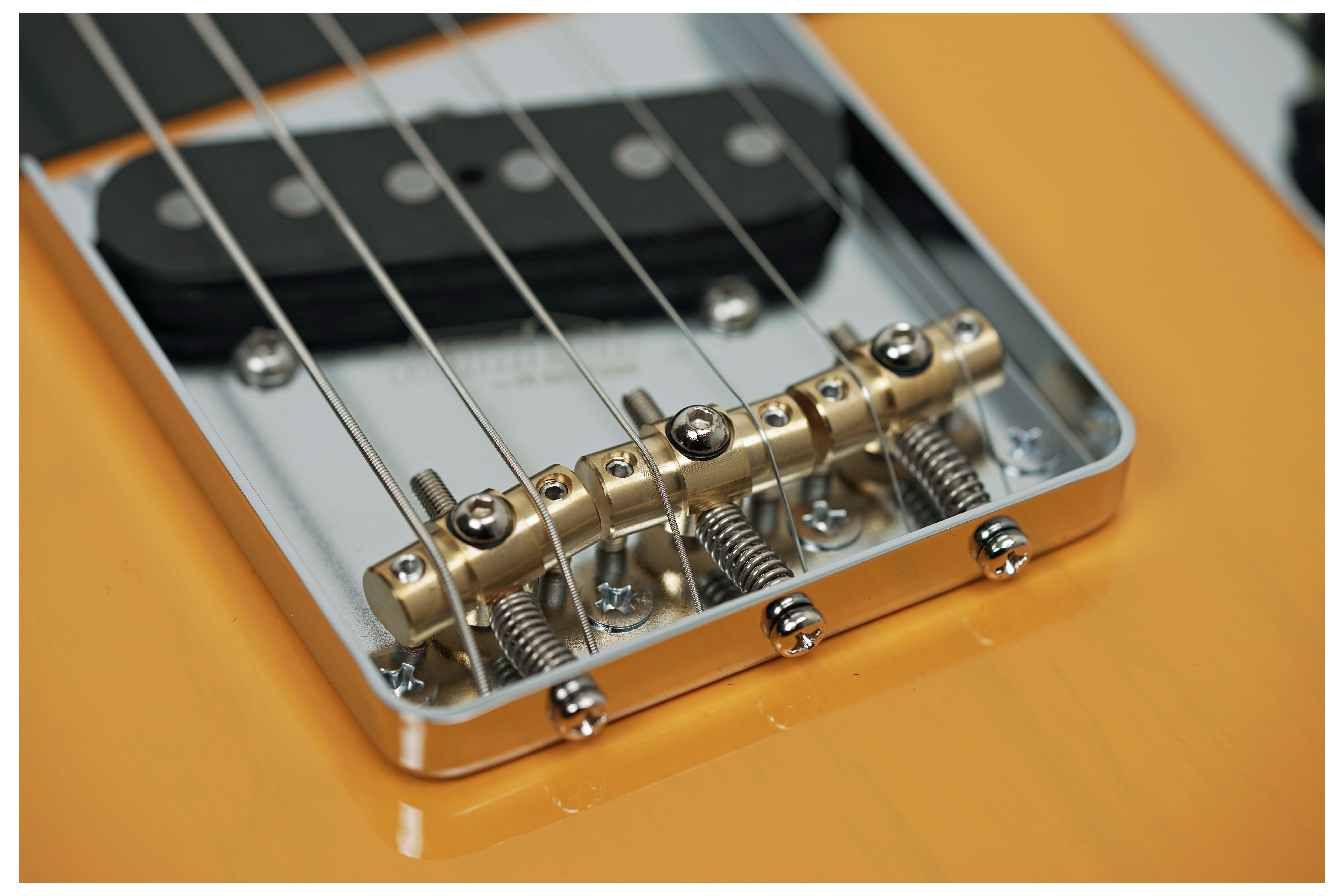 Suhr Classic Antique T Trans Butterscotch Swamp Ash Maple Fingerboard #95204