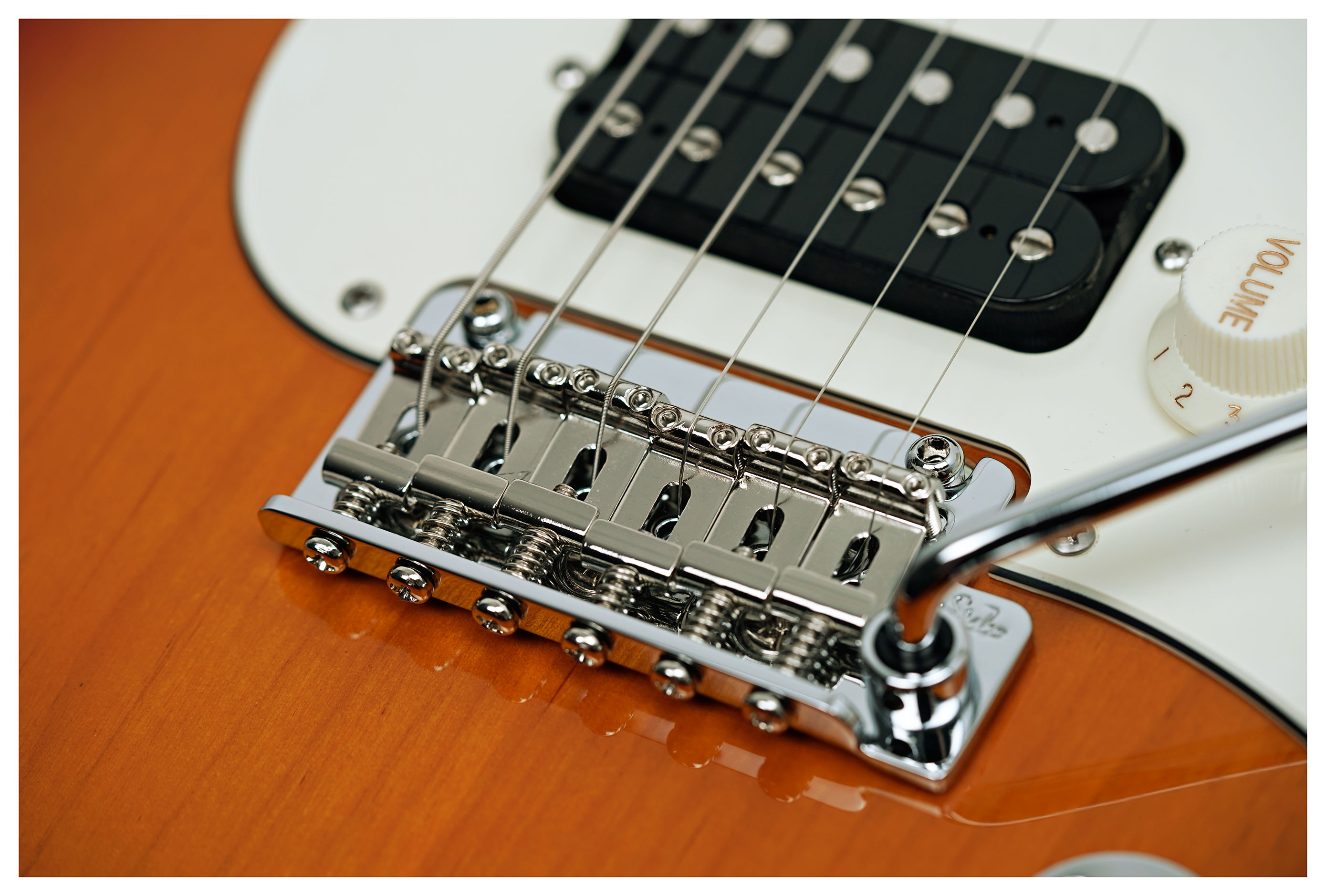 Suhr Classic S Antique 3 Tone Sunburst HSS Rosewood Fingerboard #93391