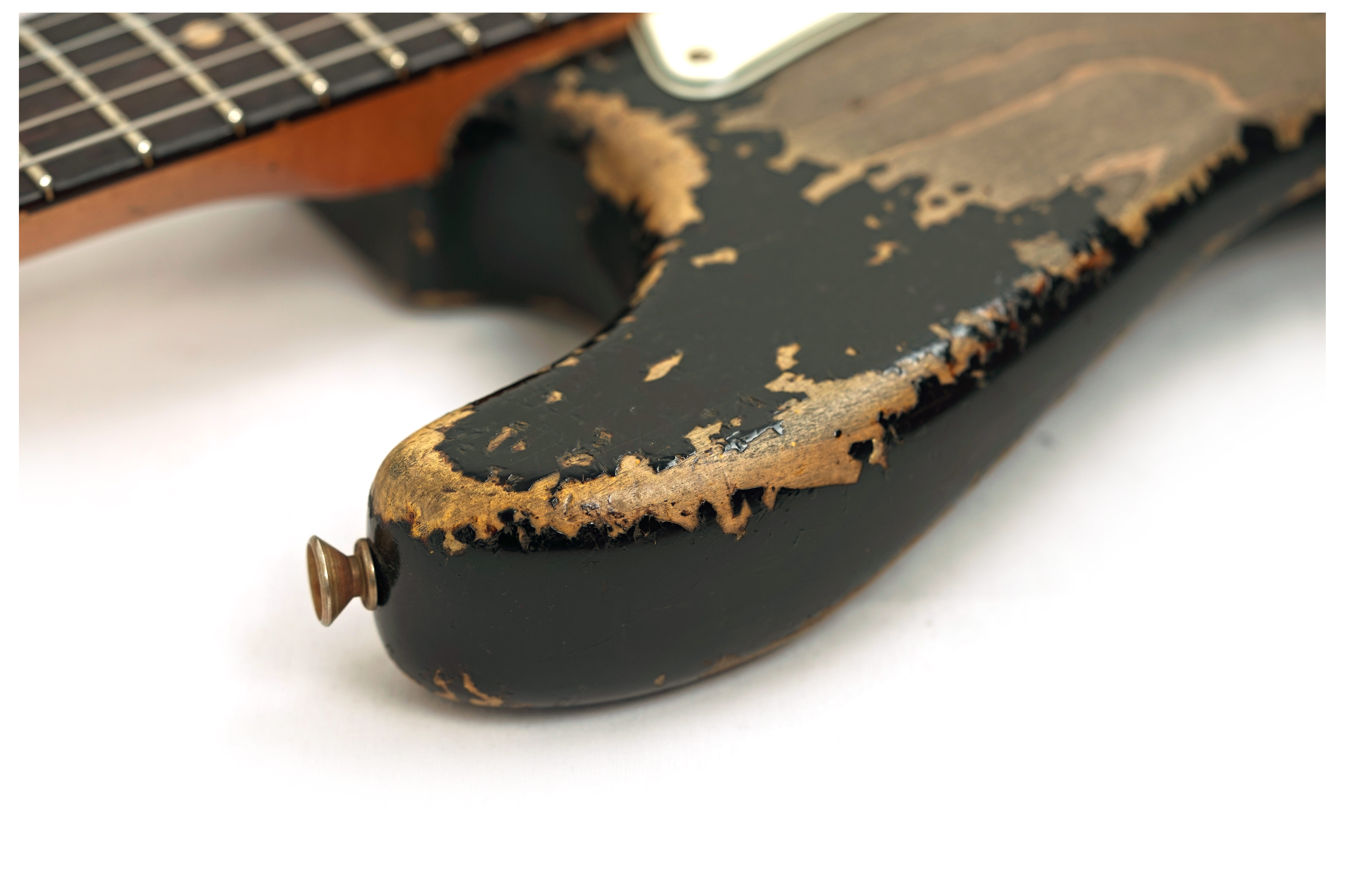 Fender Custom Shop 1961 Stratocaster Heavy Relic Black over 3 Tone Sunburst Rosewood Fingerboard Masterbuilt by Dale Wilson #CZ587143