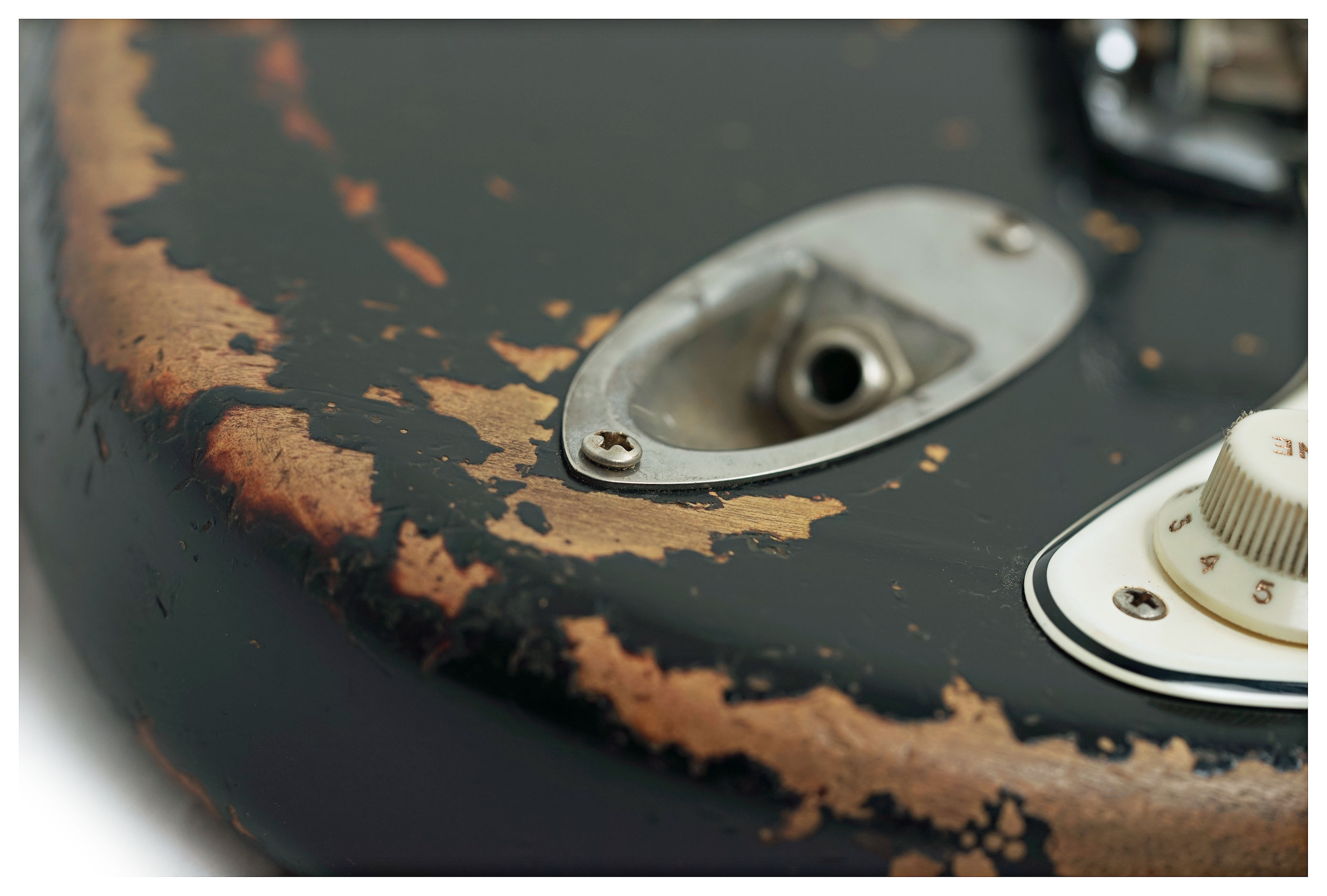 Fender Custom Shop 61 Stratocaster Heavy Relic Black over 3 Tone Sunburst Masterbuilt by Dale Wilson #CZ587144