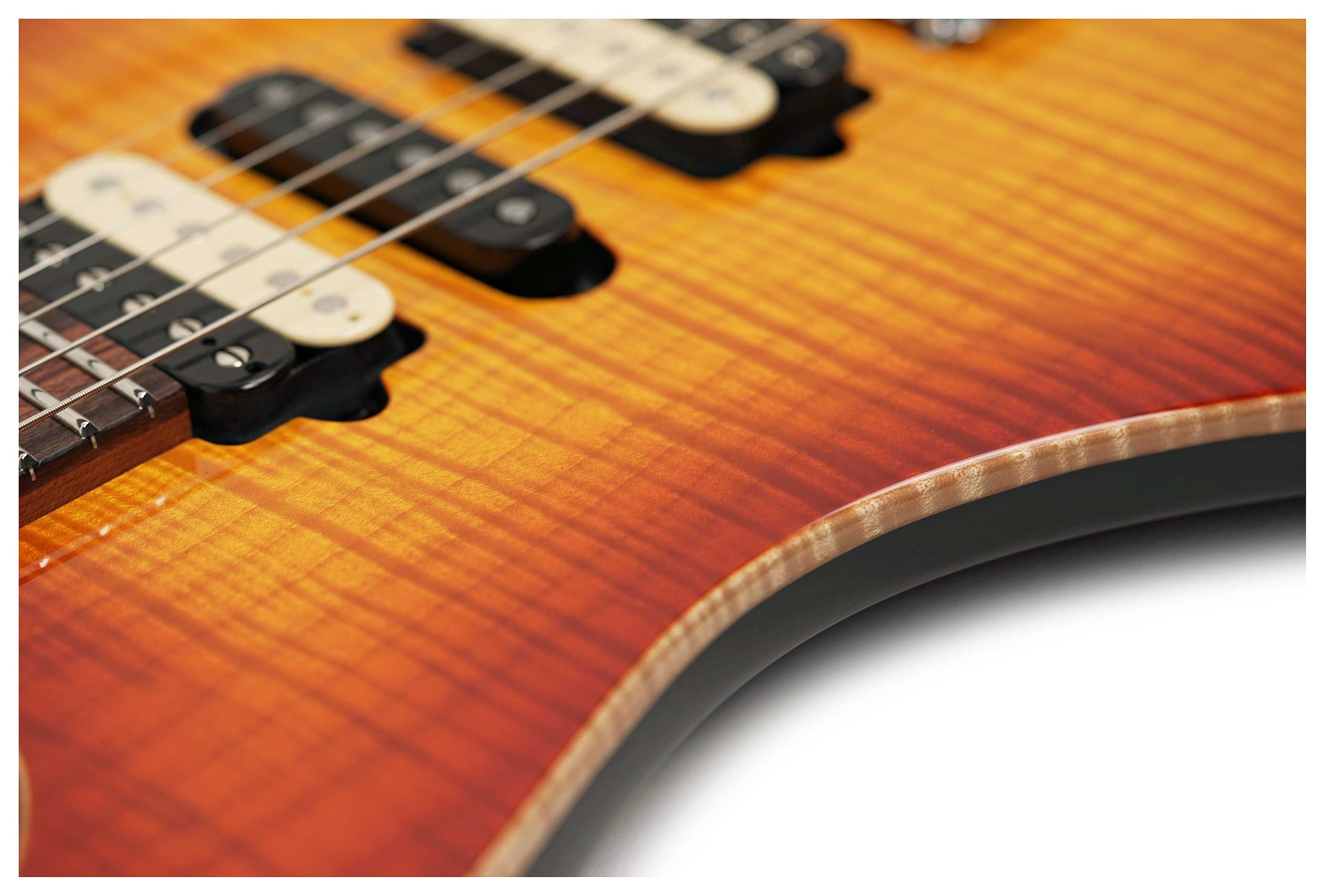 Suhr guitarguitar Exclusive Modern Plus Suhr Burst Pau Ferro Fingerboard #91996