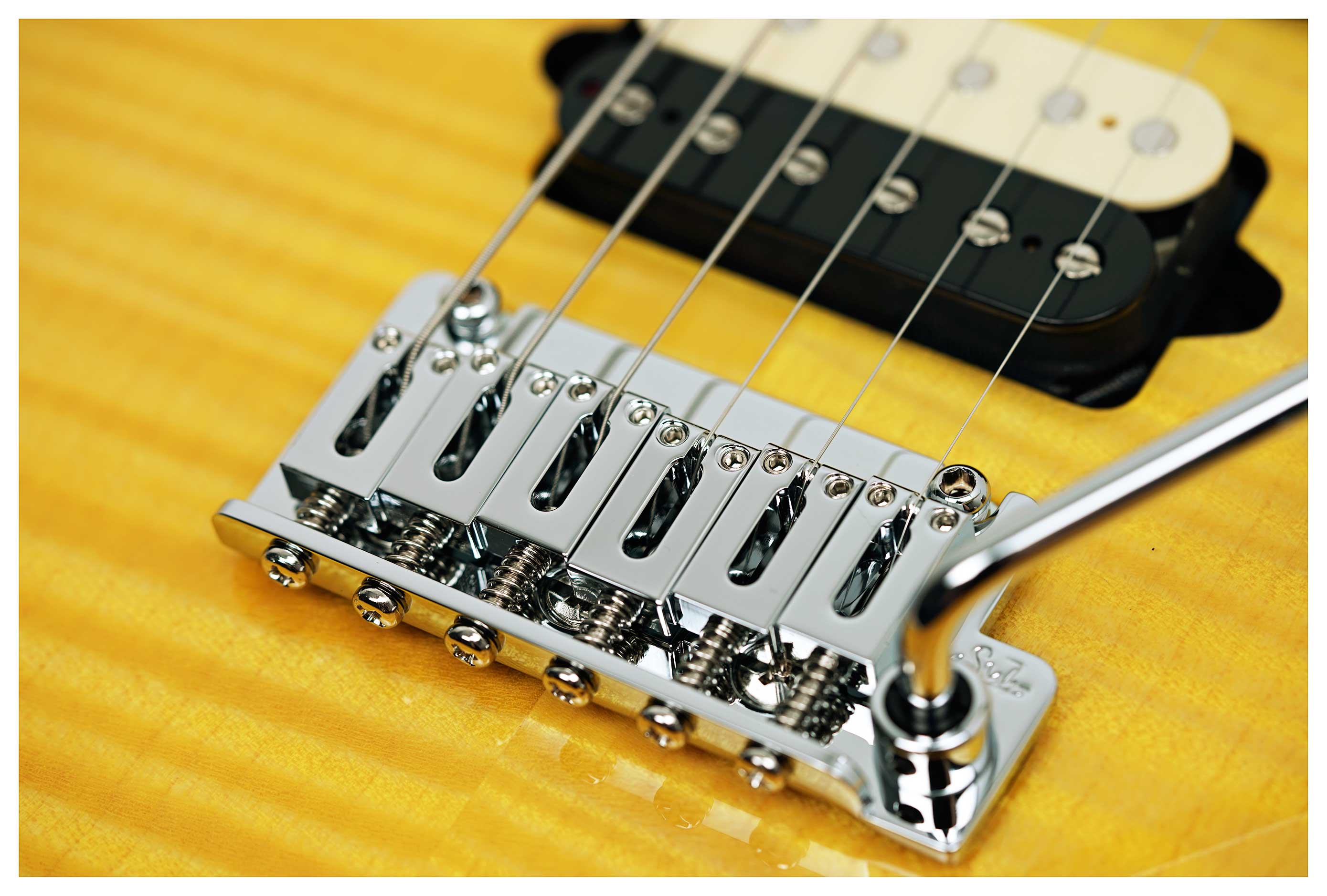 Suhr guitarguitar Exclusive Modern Plus Trans Lemon Yellow Pau Ferro Fingerboard #92018