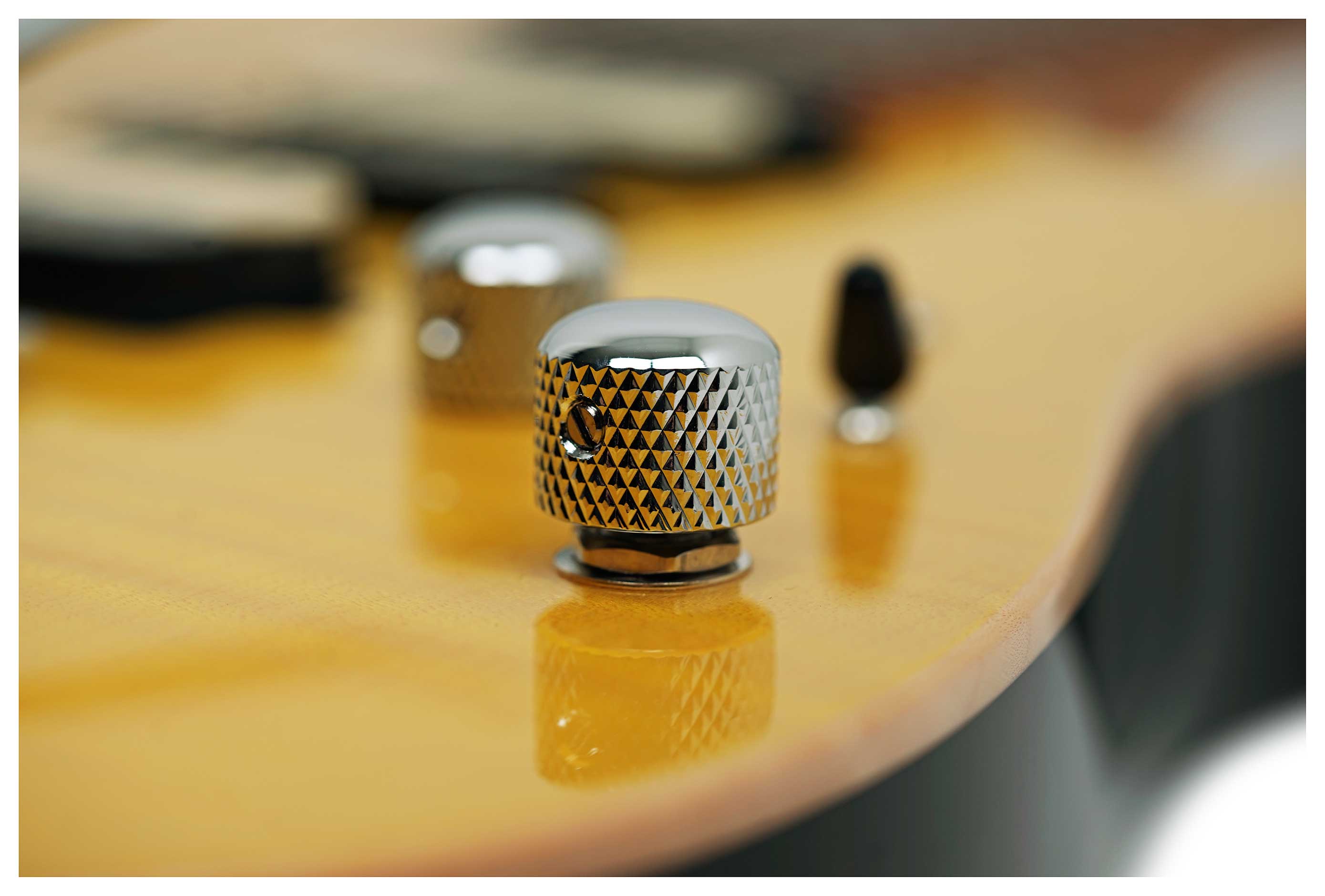 Suhr guitarguitar Exclusive Modern Plus Trans Lemon Yellow Pau Ferro Fingerboard #92018