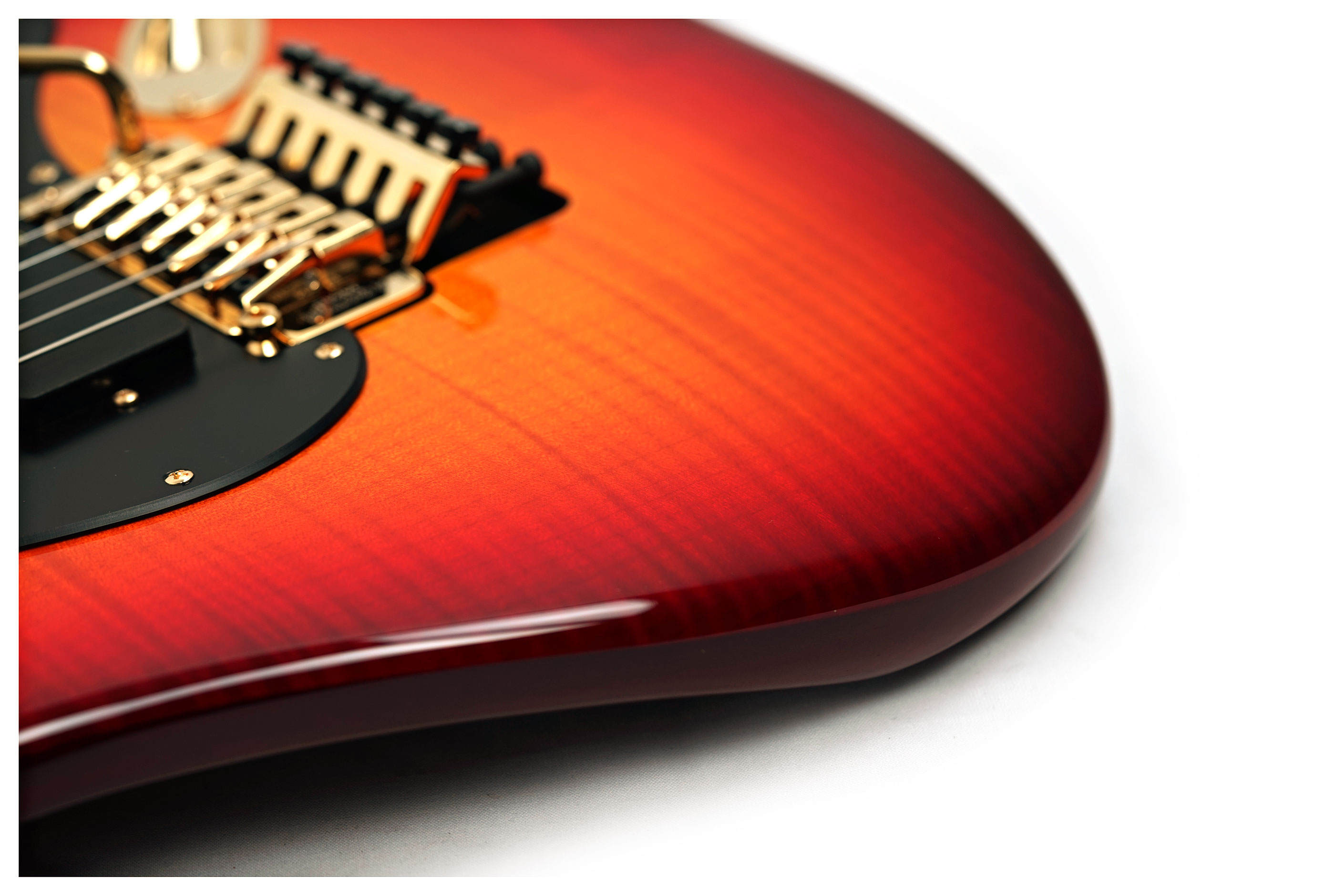 Suhr Classic S Studio Limited Edition Cherry Burst #94050