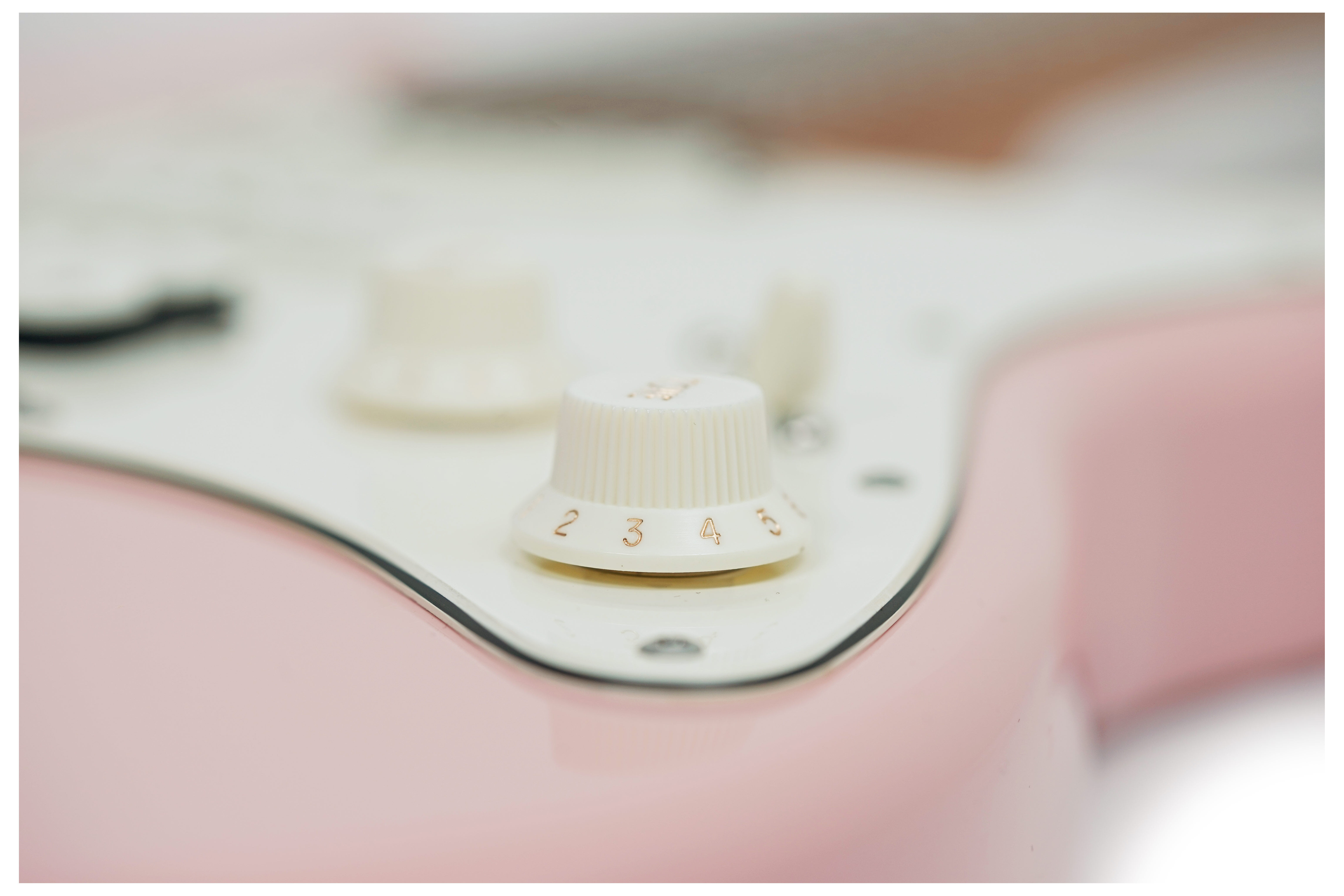 Suhr Classic S Antique Neoteric Limited Edition Shell Pink Roasted Maple Fingerboard HSS #94017