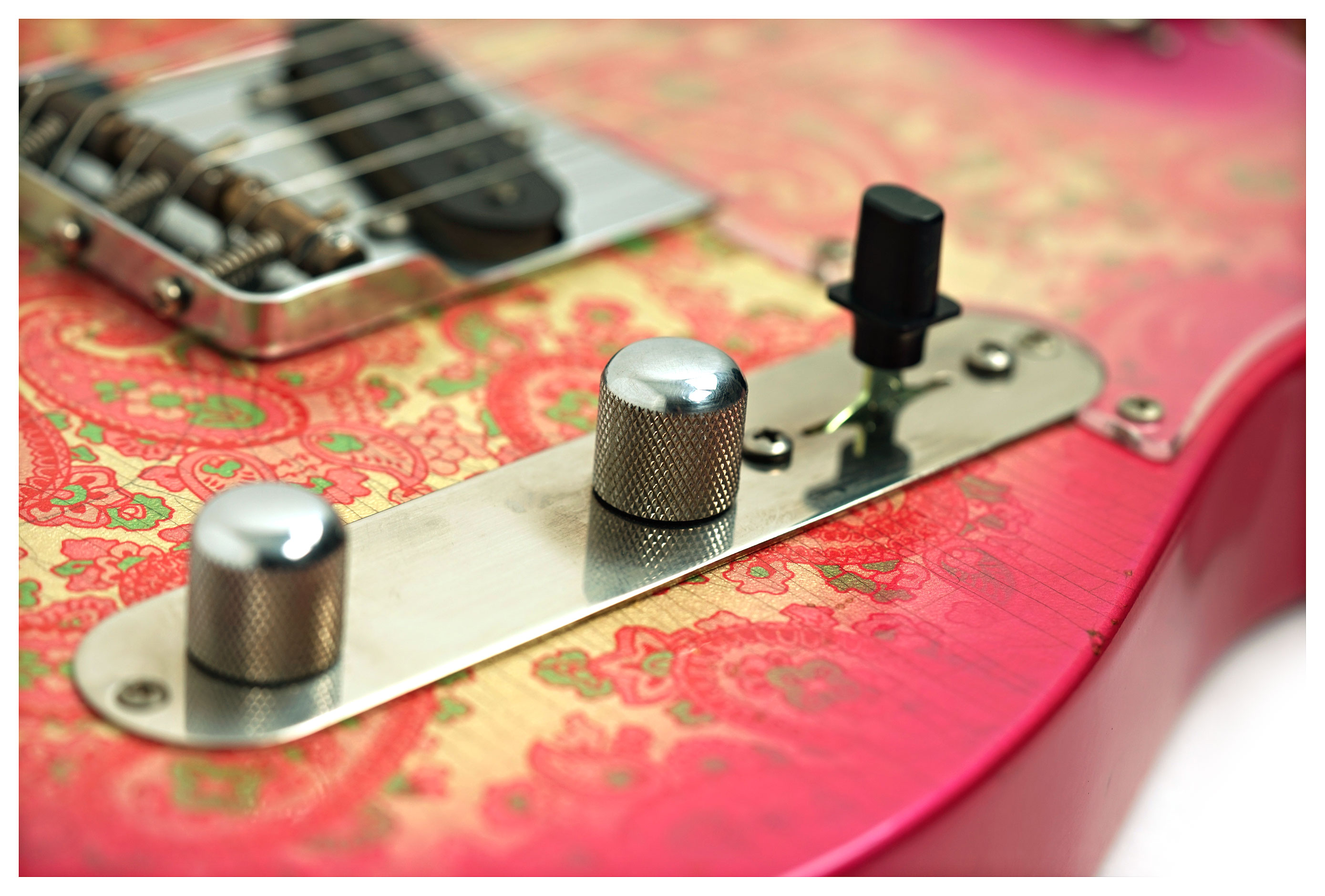 Atkin 52-T Pink Paisley Medium Relic #269