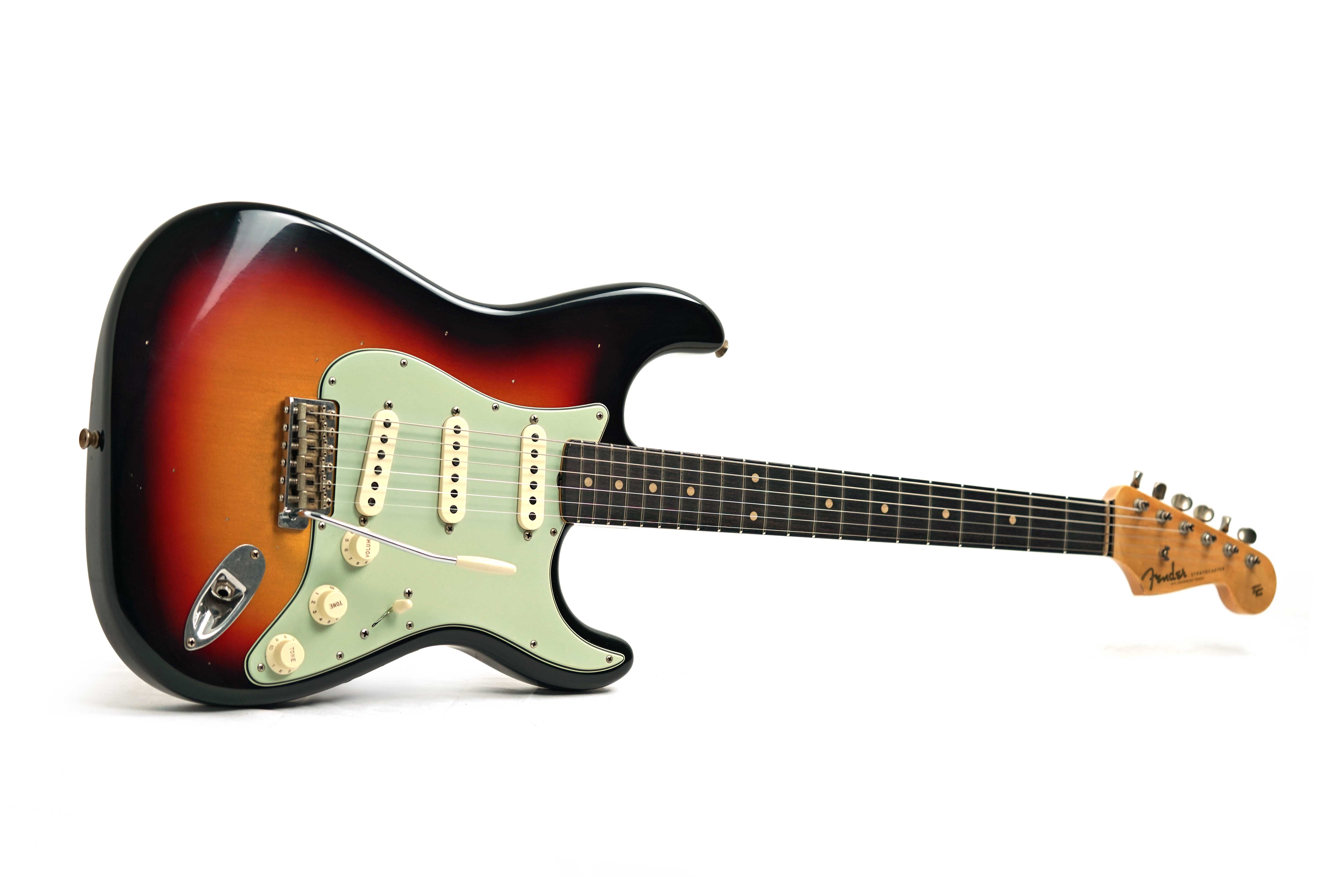 Fender Custom Shop 1960 Stratocaster Journeyman Relic Bleached 3 Tone Sunburst Rosewood Fingerboard #CZ582816