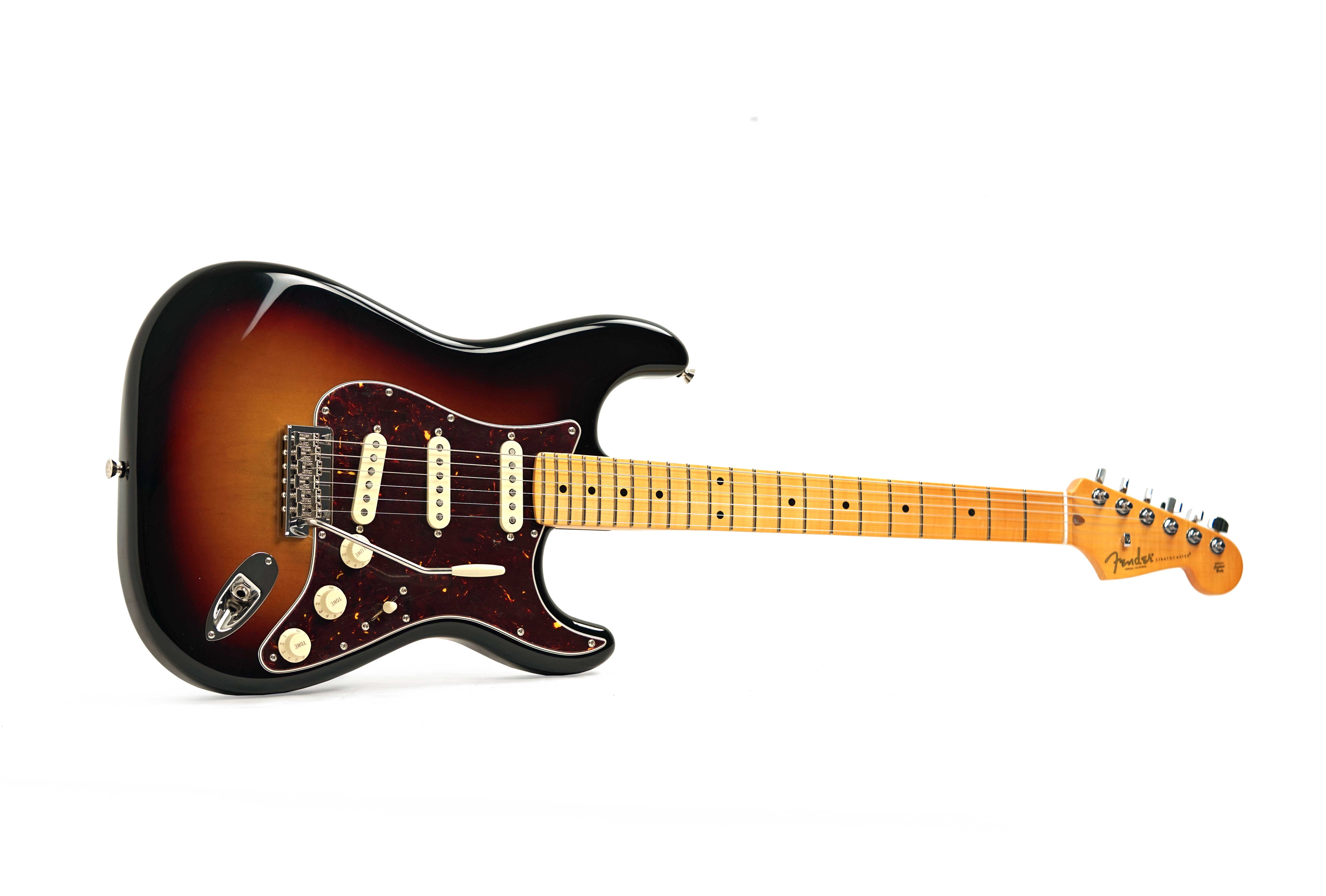 Fender American Professional Stratocaster 3 Colour Sunburst Maple Fingerboard (2026) #US26050327