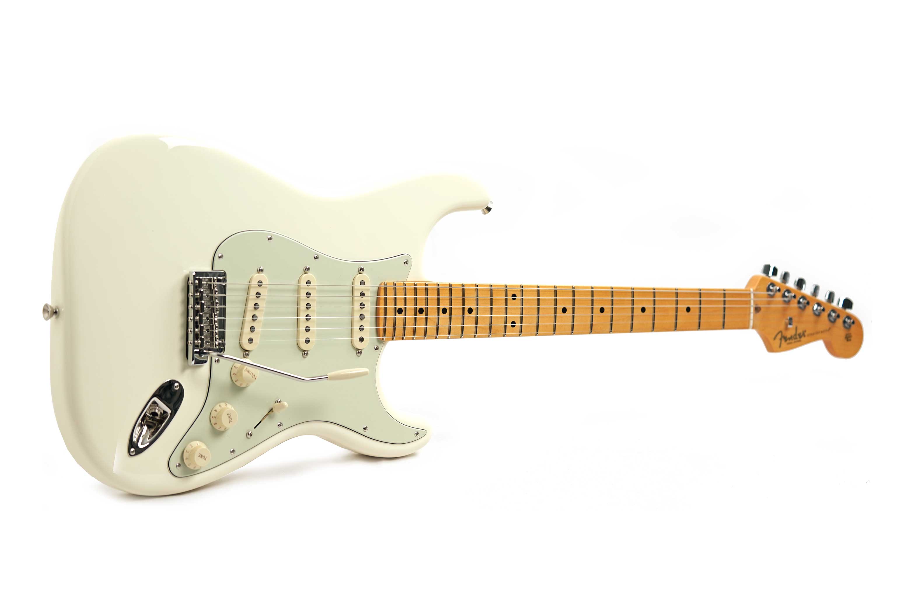 Fender American Professional Stratocaster Olympic White Maple Fingerboard (2026) #US26050817