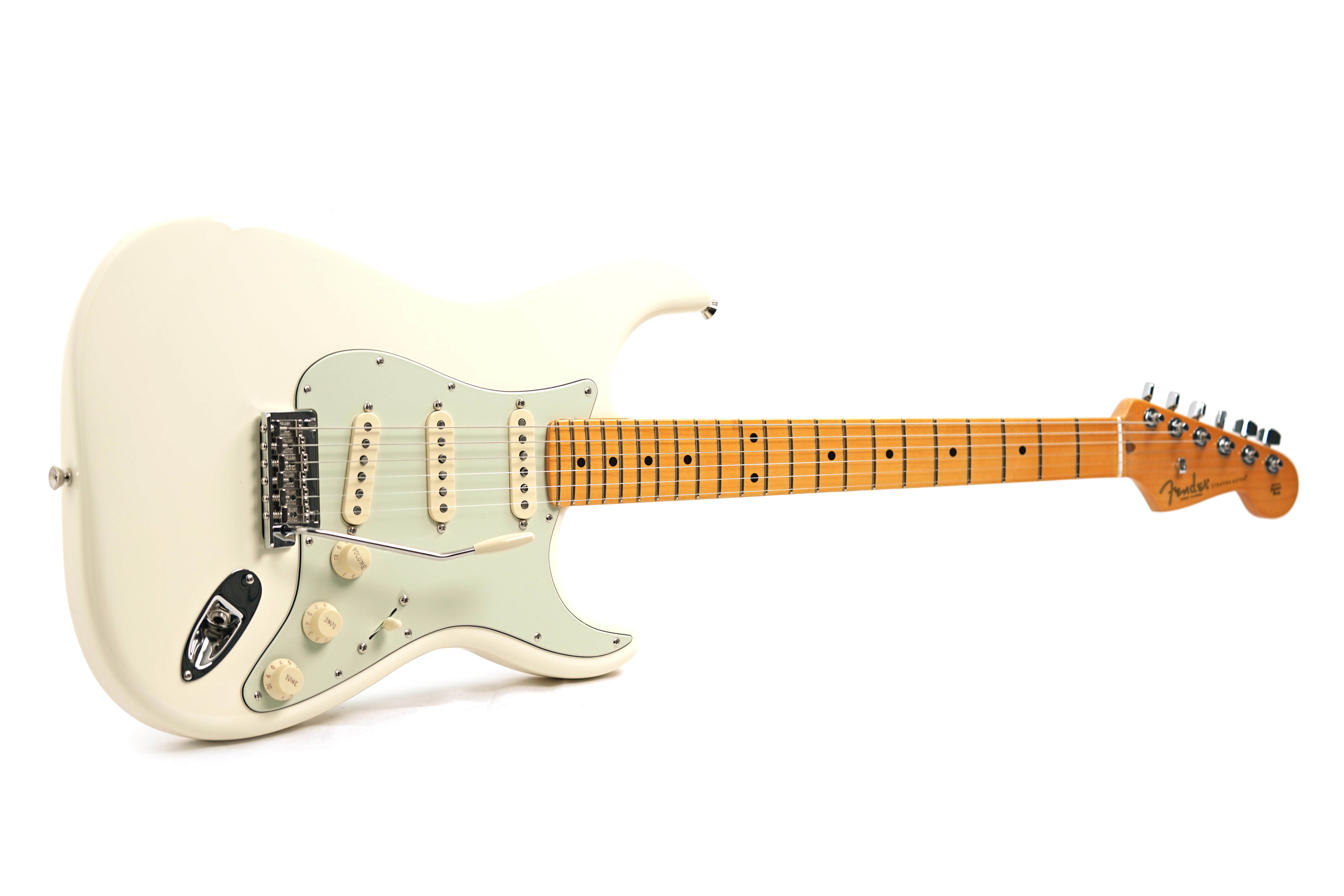 Fender American Professional Stratocaster Olympic White Maple Fingerboard (2026) #US26038792