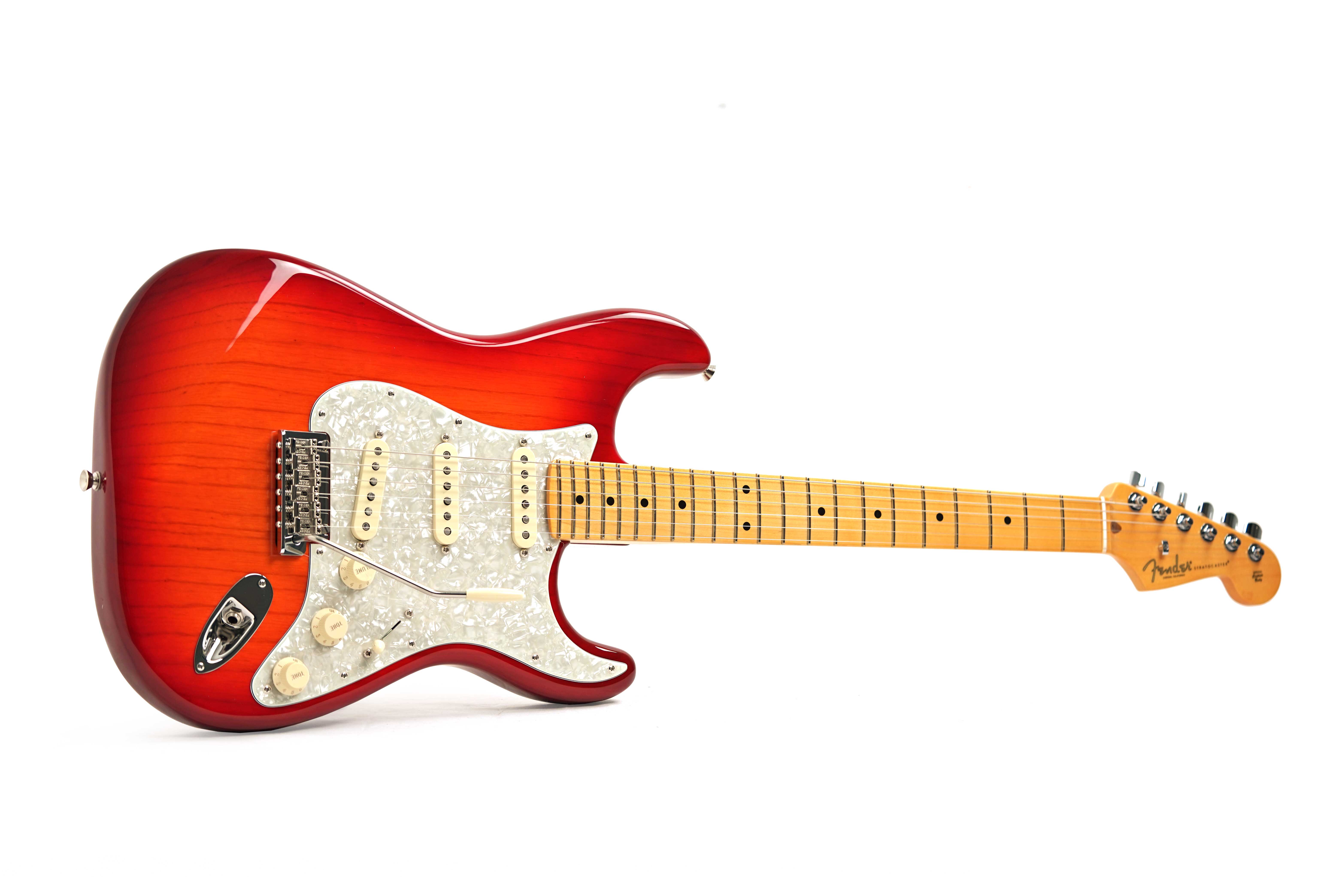 Fender American Professional Stratocaster Aged Cherry Burst Maple Fingerboard (2026) #US26042742