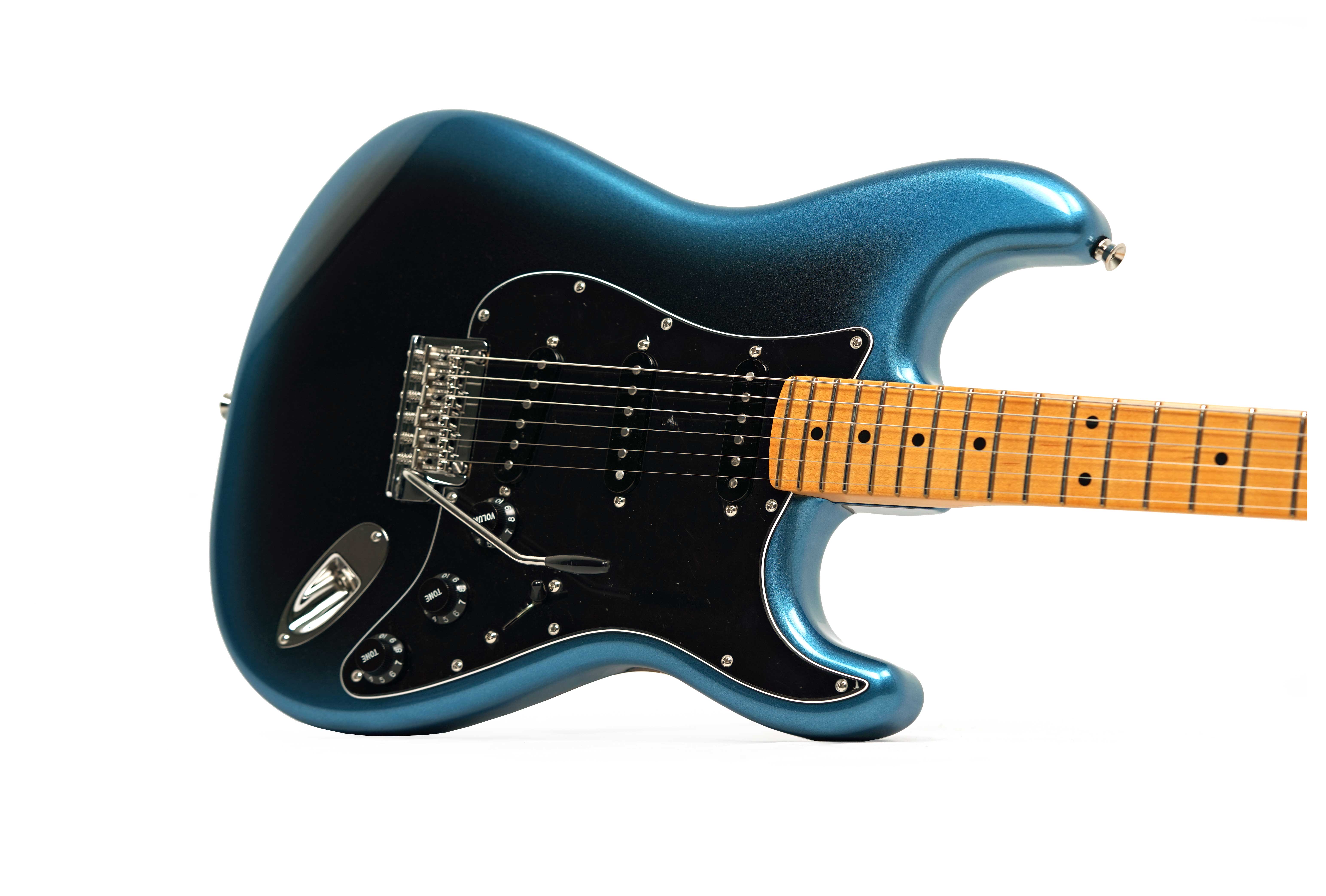 Fender American Professional Stratocaster Dark Night Maple Fingerboard (2026) #US26050972