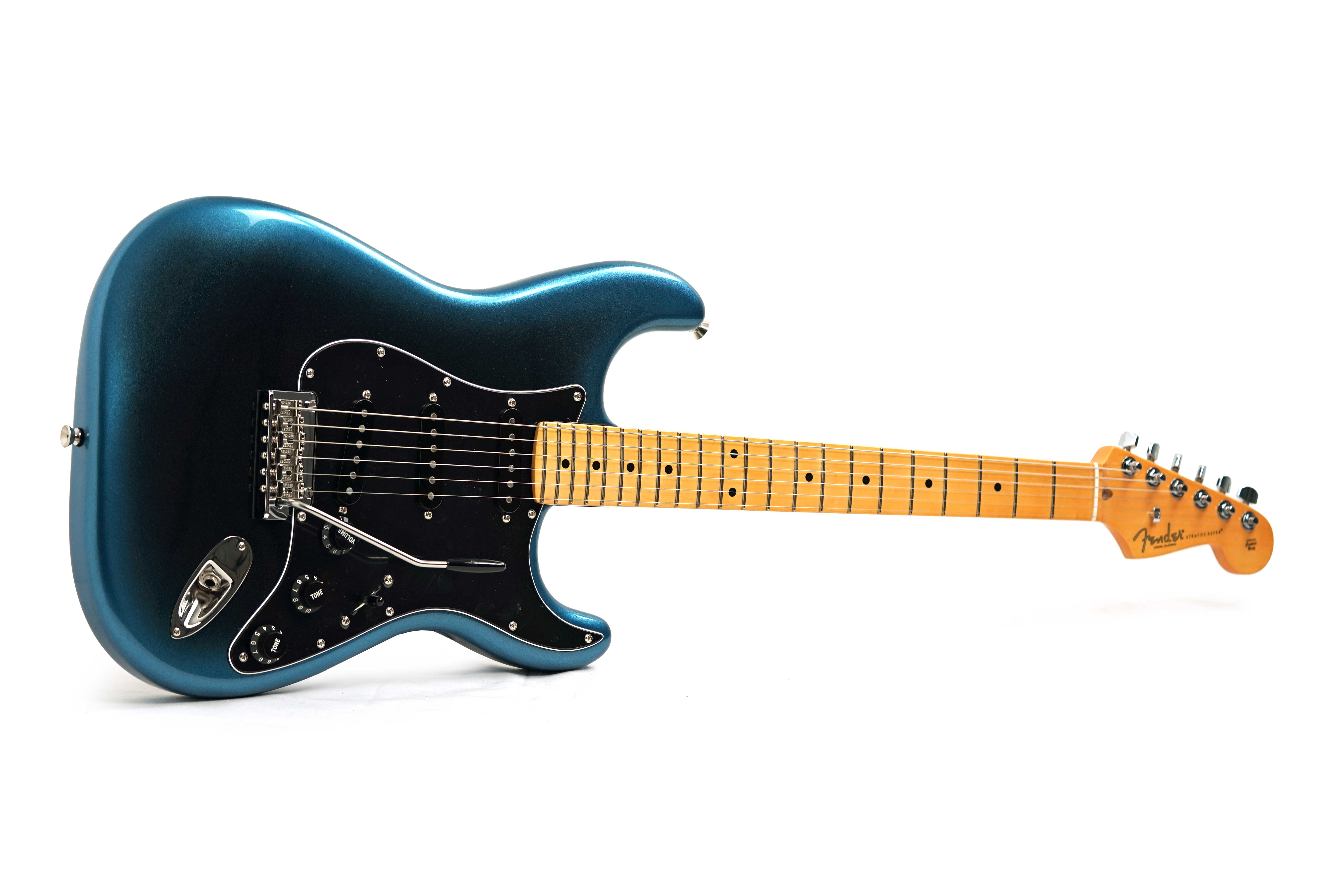 Fender American Professional Stratocaster Dark Night Maple Fingerboard (2026) #US26042978