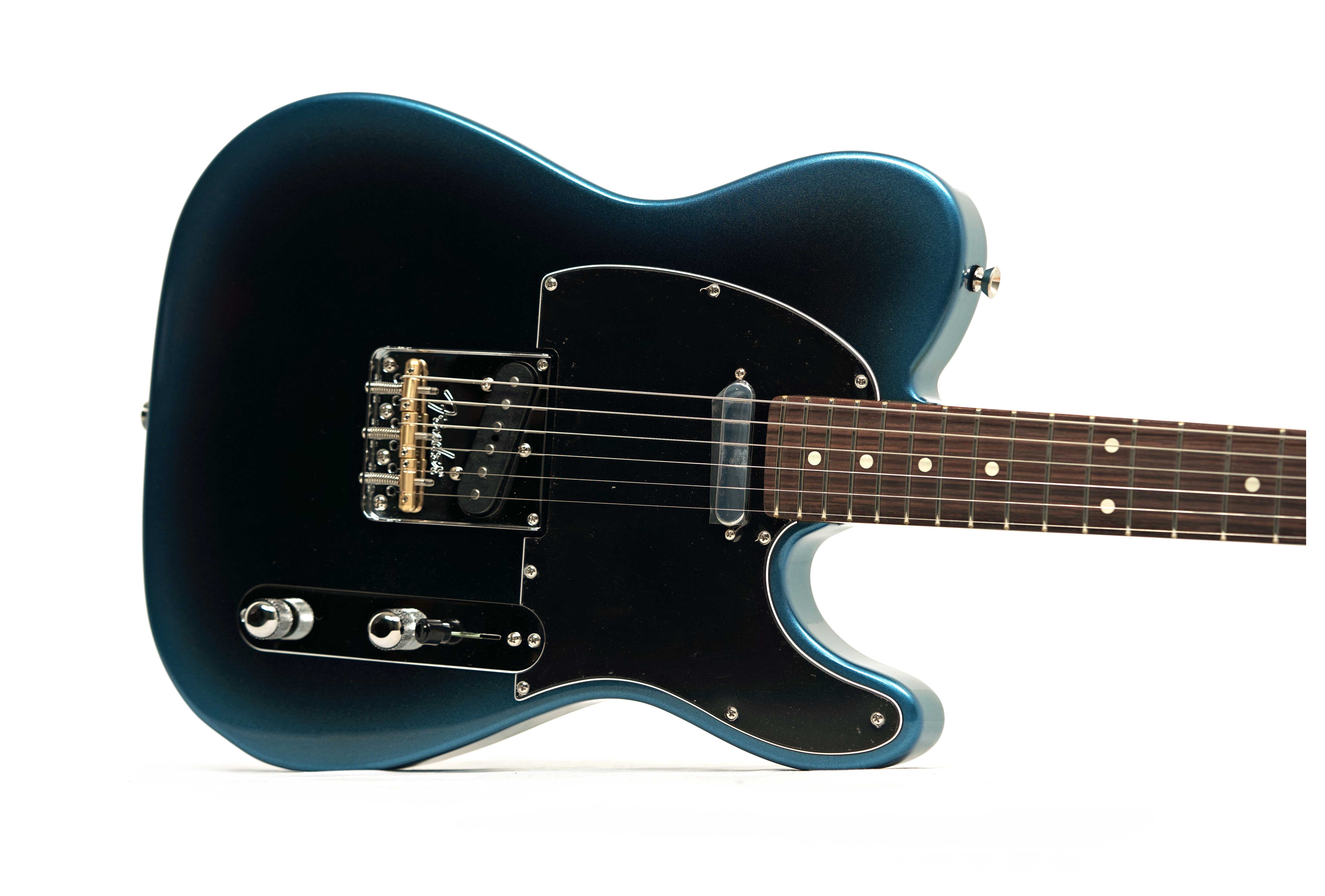 Fender American Professional Telecaster Rosewood Fingerboard Dark Night (2026) #US26039679