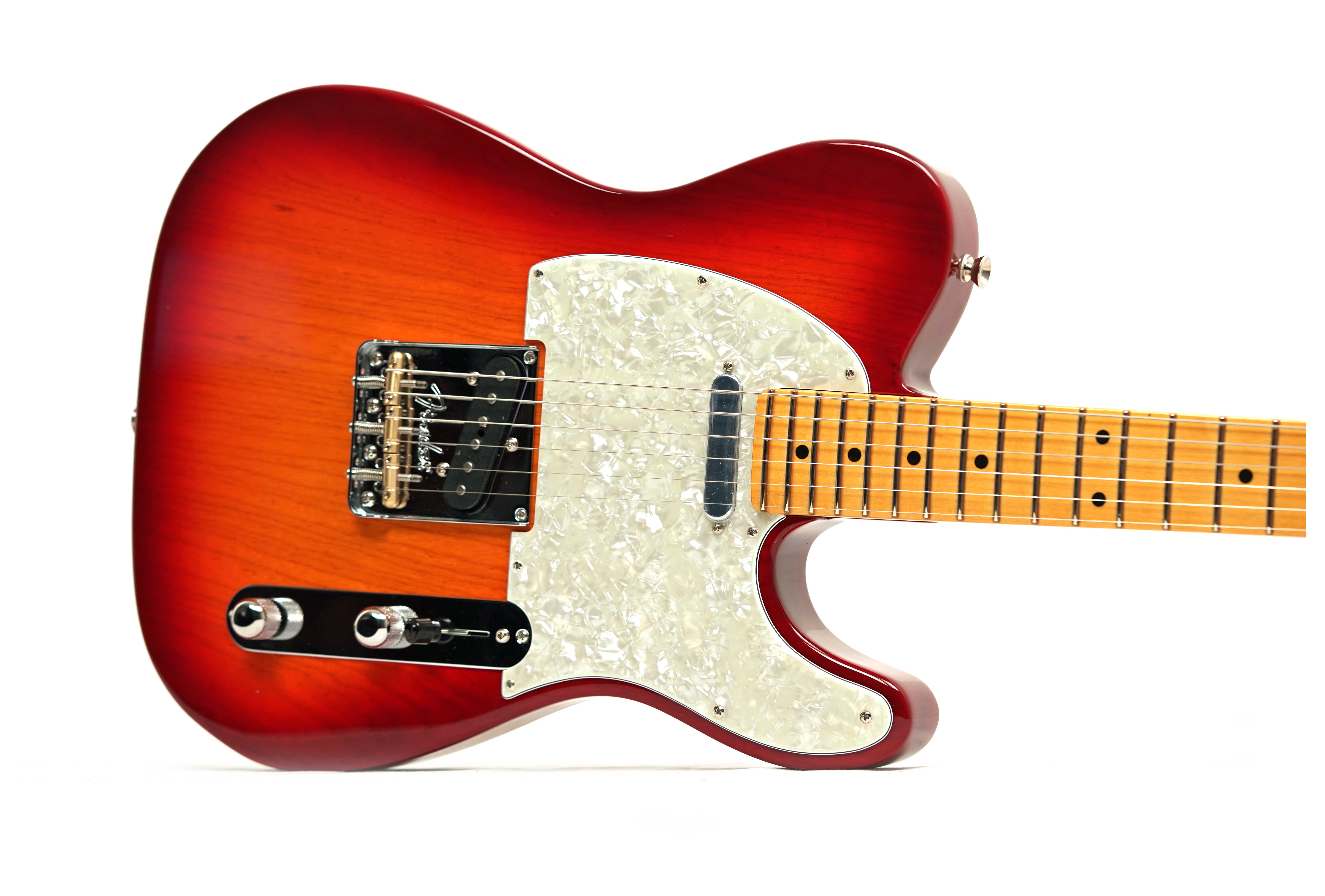 Fender American Professional Telecaster Maple Fingerboard Aged Cherry Burst (2026) #US26049785