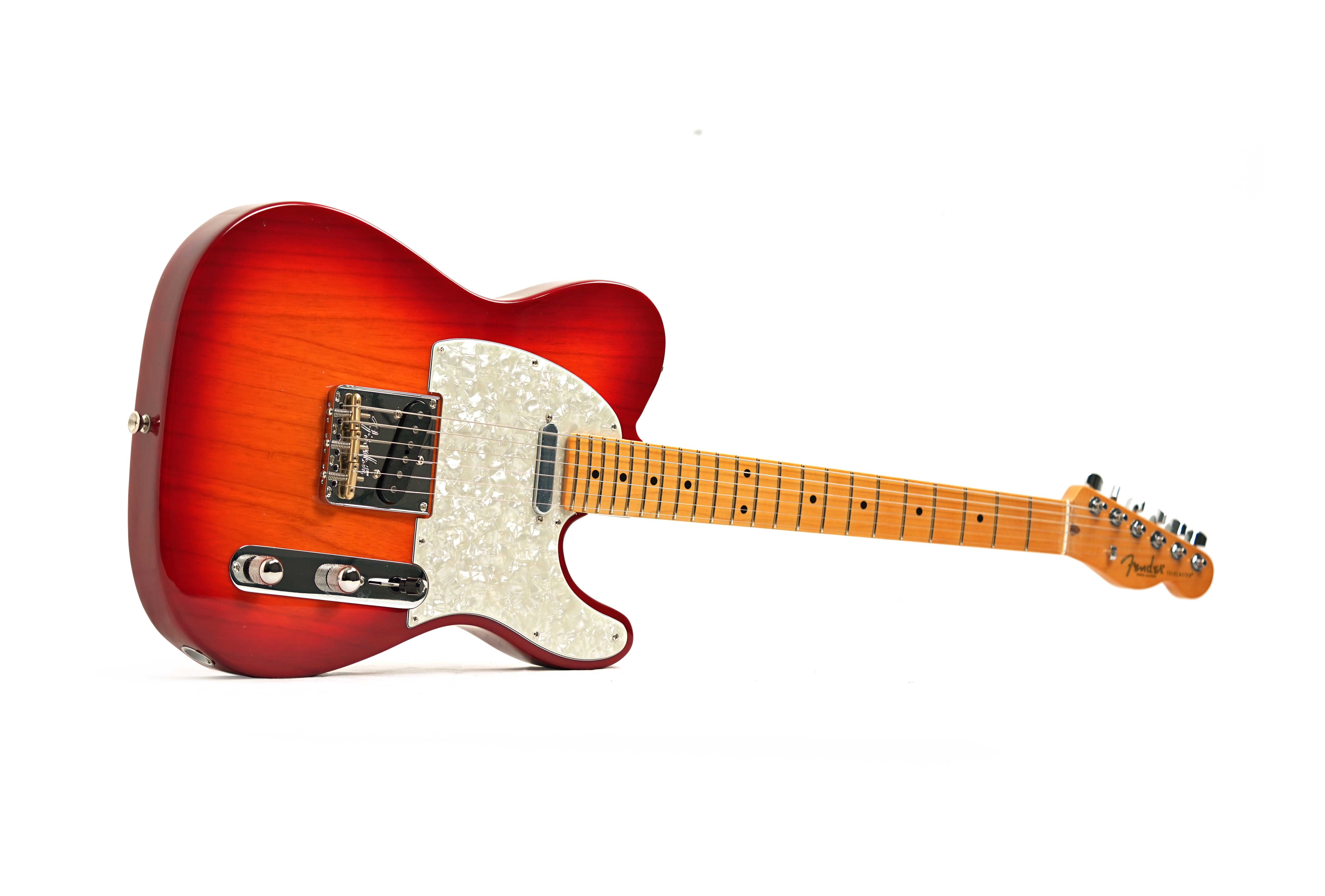 Fender American Professional Telecaster Maple Fingerboard Aged Cherry Burst (2026) #US26040384