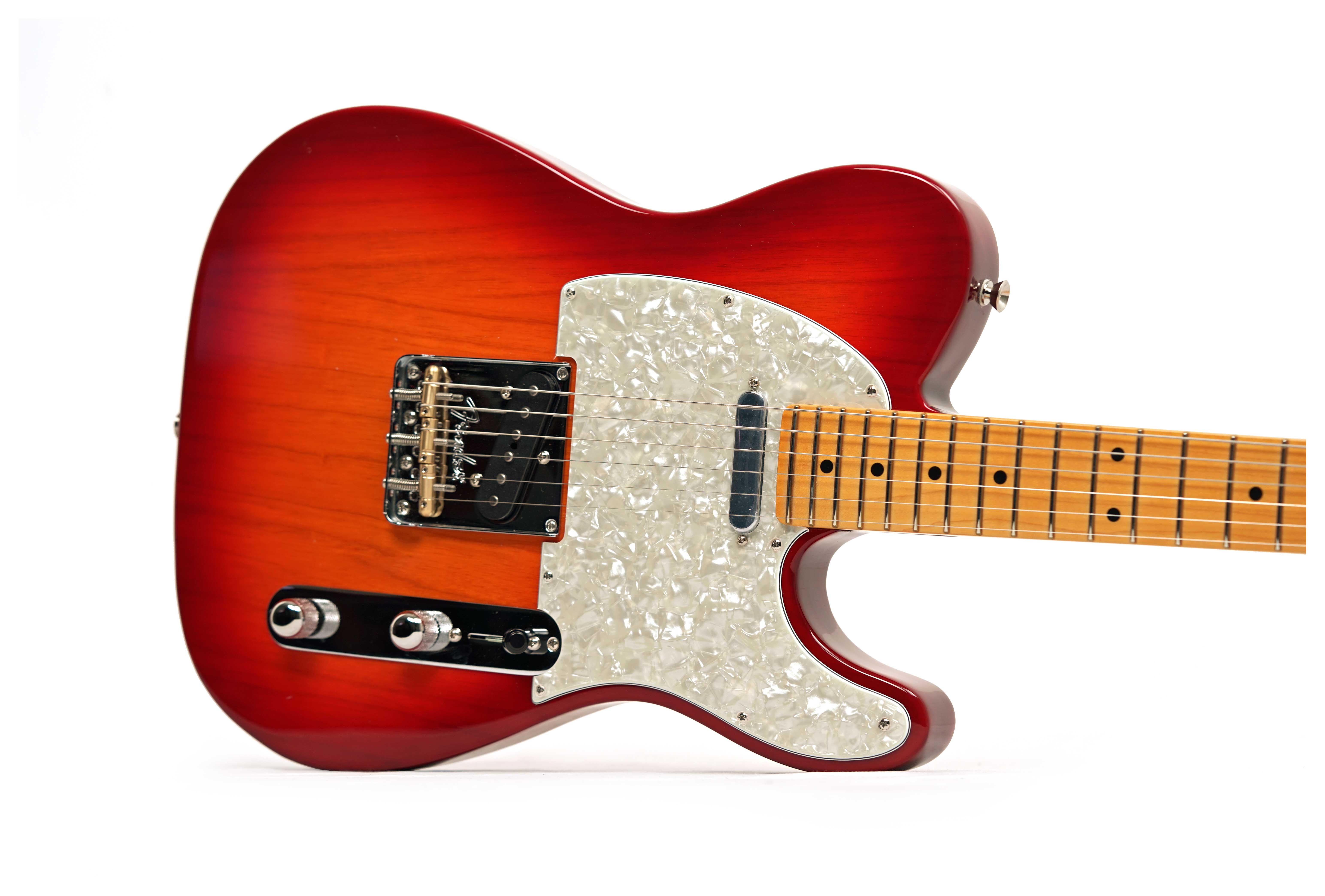 Fender American Professional Telecaster Maple Fingerboard Aged Cherry Burst (2026) #US26040384