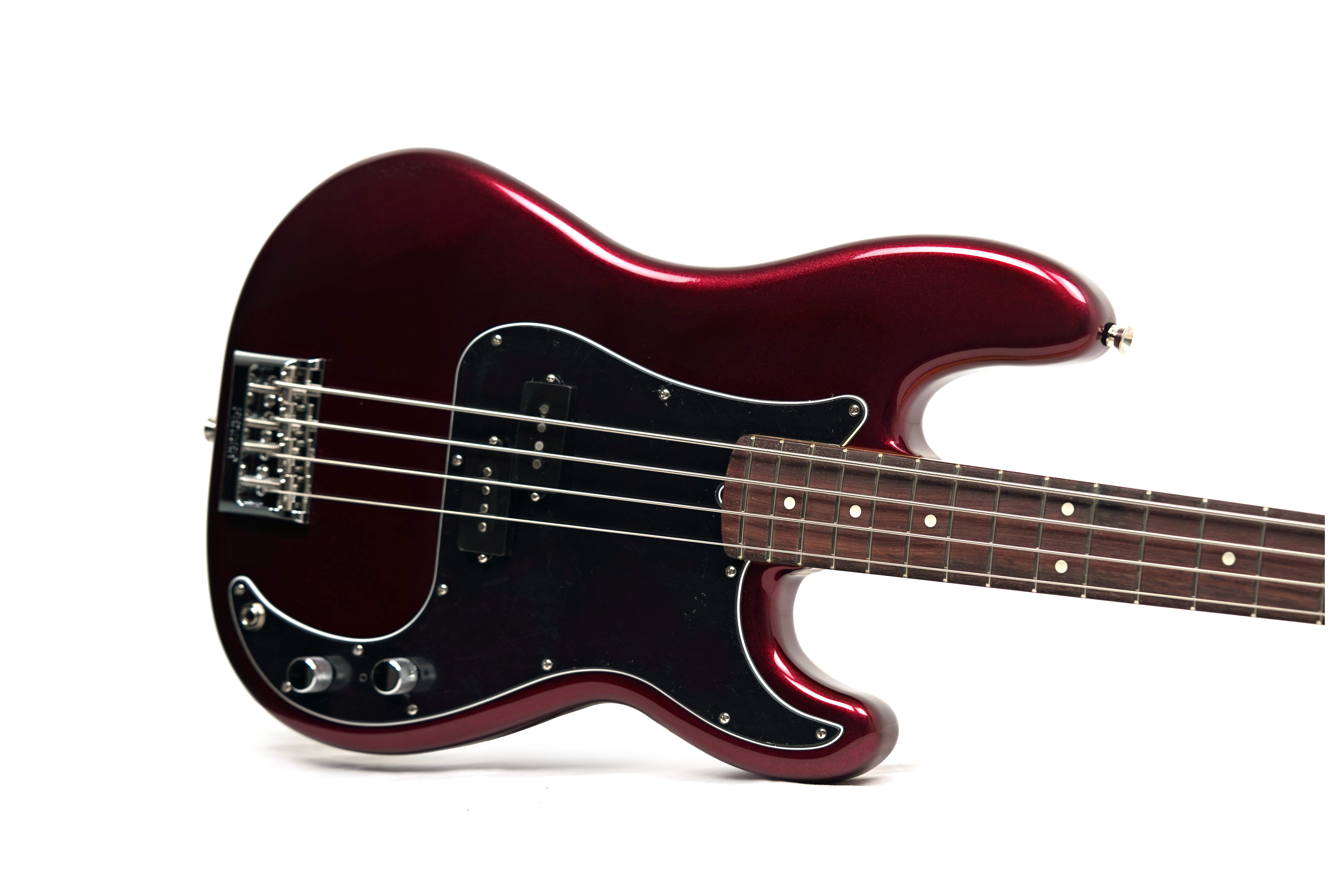 Fender American Professional Precision Bass Rosewood Fingerboard Oxblood (2026) #US26043849
