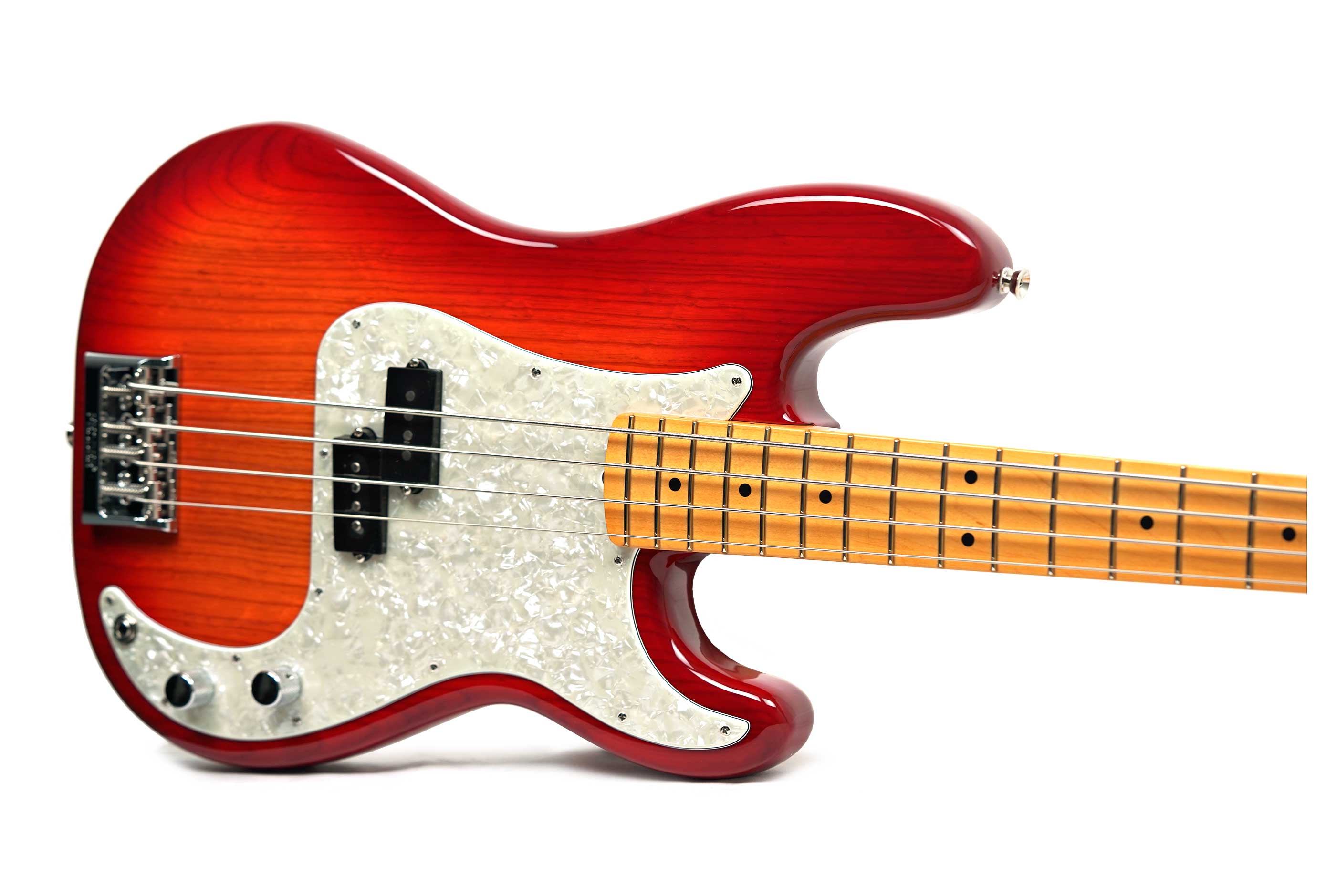 Fender American Professional Precision Bass Maple Fingerboard Aged Cherry Burst (2026) #US26044583