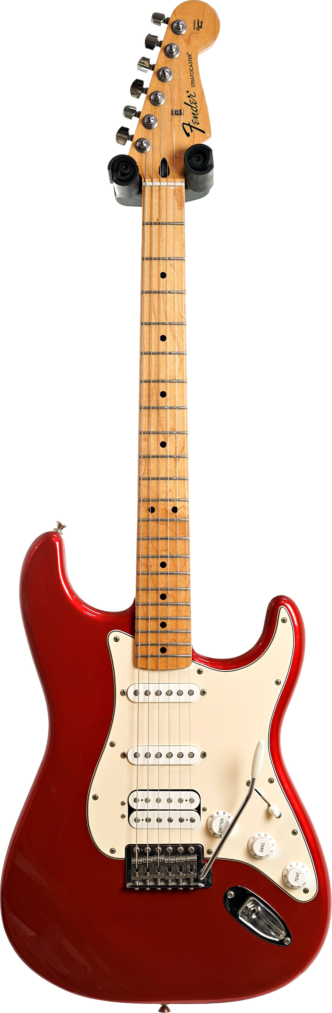 Fender 2018 Standard Stratocaster Candy Apple Red HSS Maple Fingerboard (Pre-Owned)