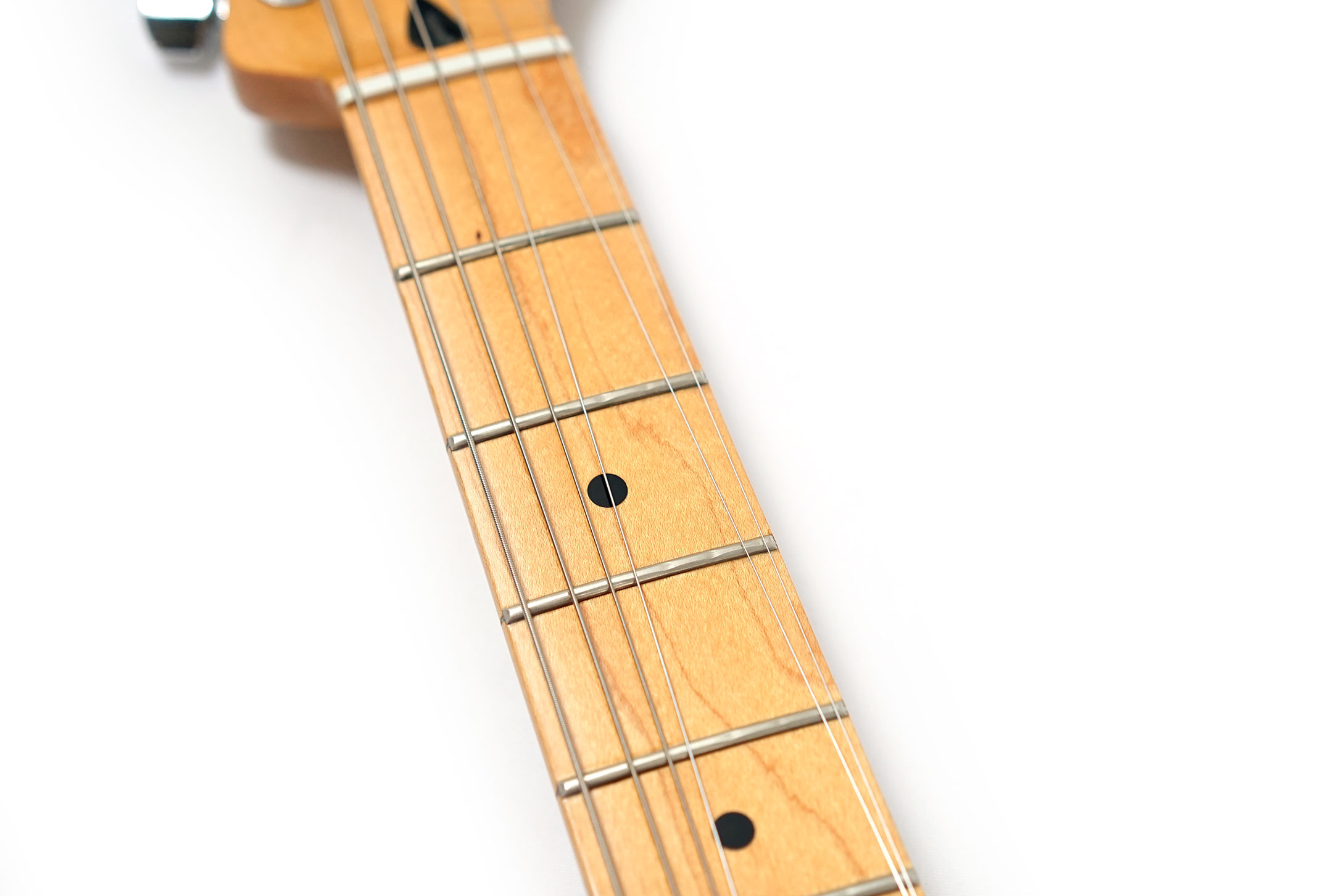 Fender 2018 Standard Stratocaster Candy Apple Red HSS Maple Fingerboard (Pre-Owned)