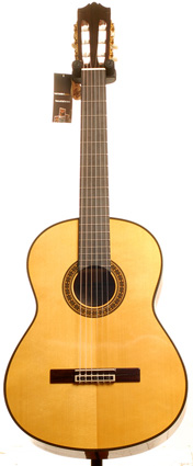 クラシックギターヤマハCG-201Sです。 極美品】YAMAHA CG-201S クラシックギター YAMAHA(ヤマハ) ⁄ CG-201S