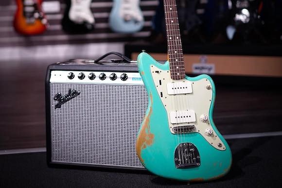 guitarguitar Select