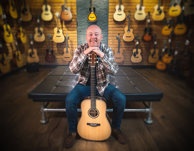 A Closer Look: Finlayson Guitars | guitarguitar