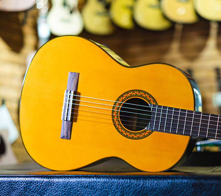 Yamaha C40 Classical Guitar Demo 