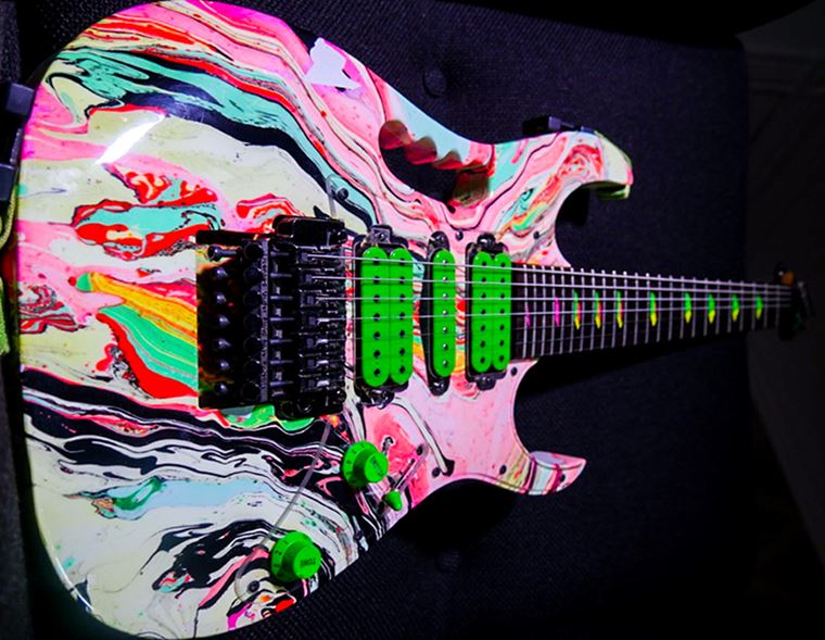 The Definitive Story of the Ibanez JEM, as Told by STEVE VAI!