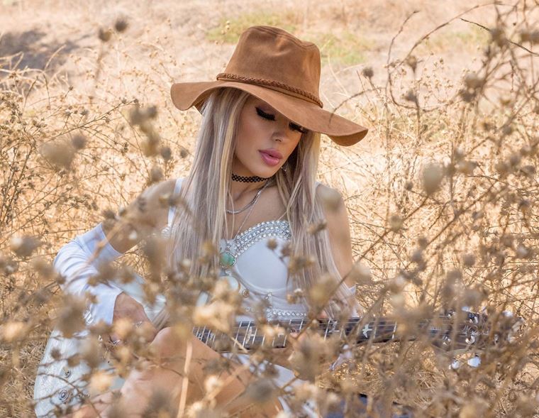 Orianthi is Back with Some Kind of Feeling