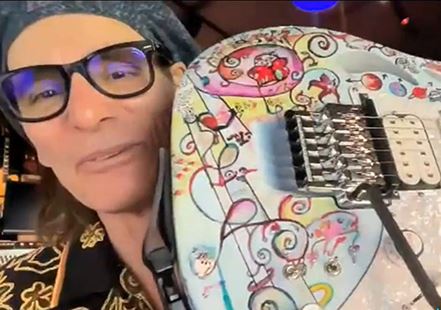 BEAT: Steve Vai Talks EXCLUSIVELY to guitarguitar about the new supergroup!