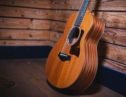 Best ACOUSTIC Guitars Under £1000