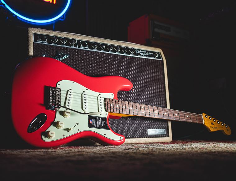 BRAND NEW FENDER American Professional Classic!