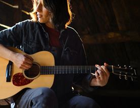 Bourgeois Guitars Deep Dive: The Touchstone Country Boy OM