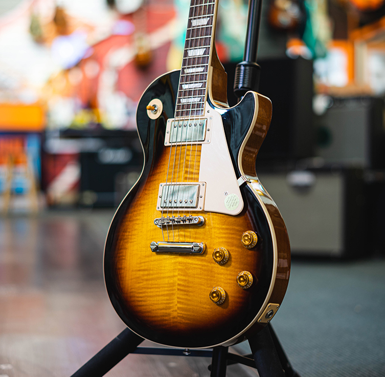 Gibson les deals paul thickness