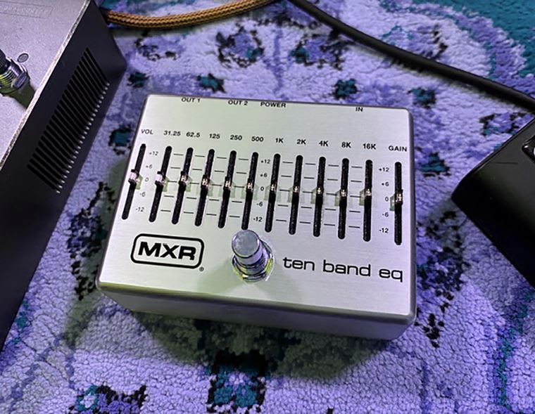 7 Reasons Why You Need an EQ Pedal